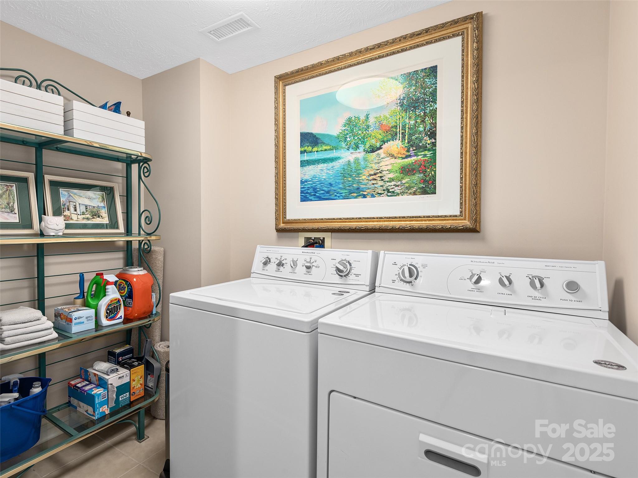 2206 E Cumming Woods Lane Unit: 10