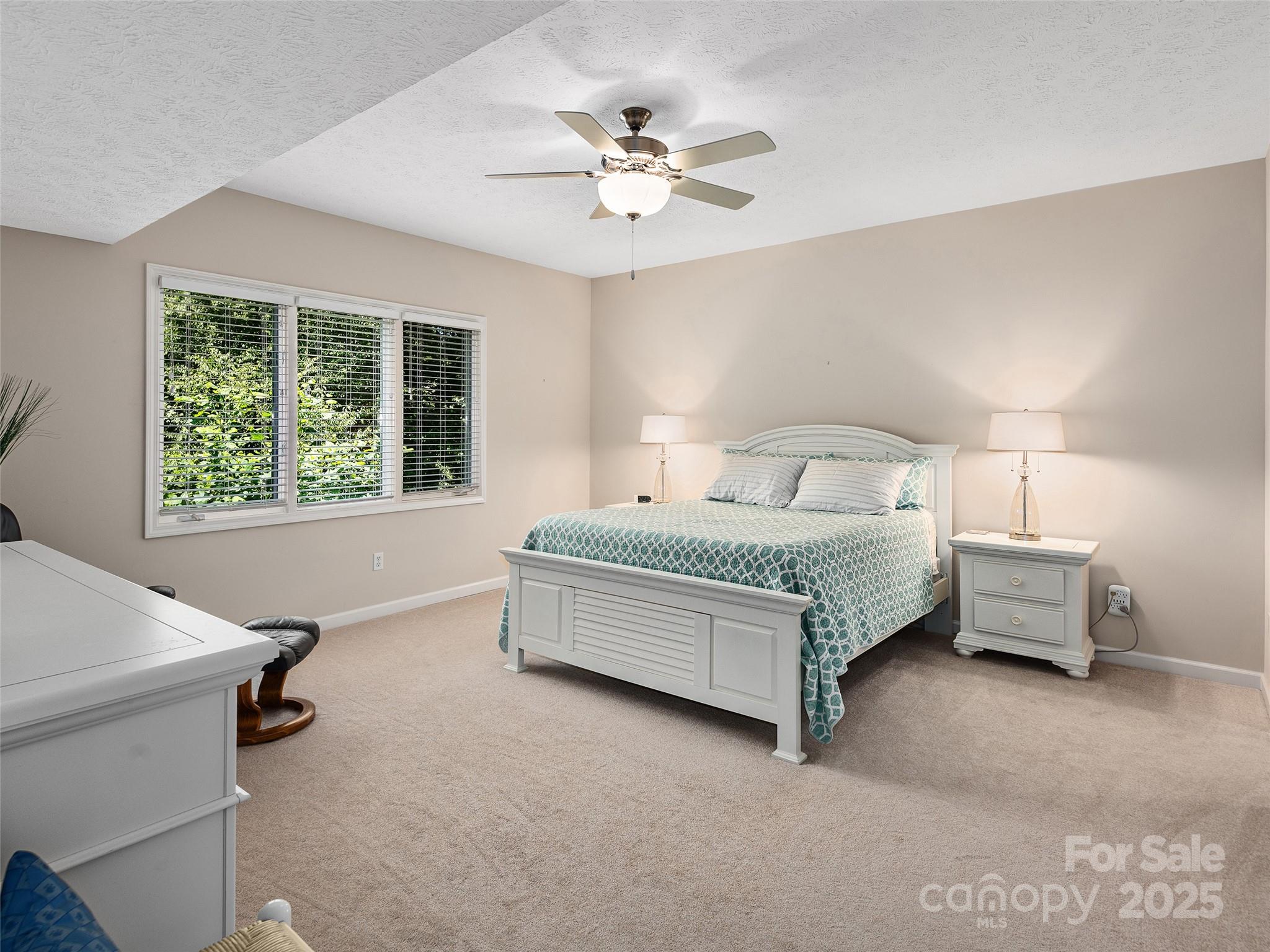 2206 E Cumming Woods Lane Unit: 10
