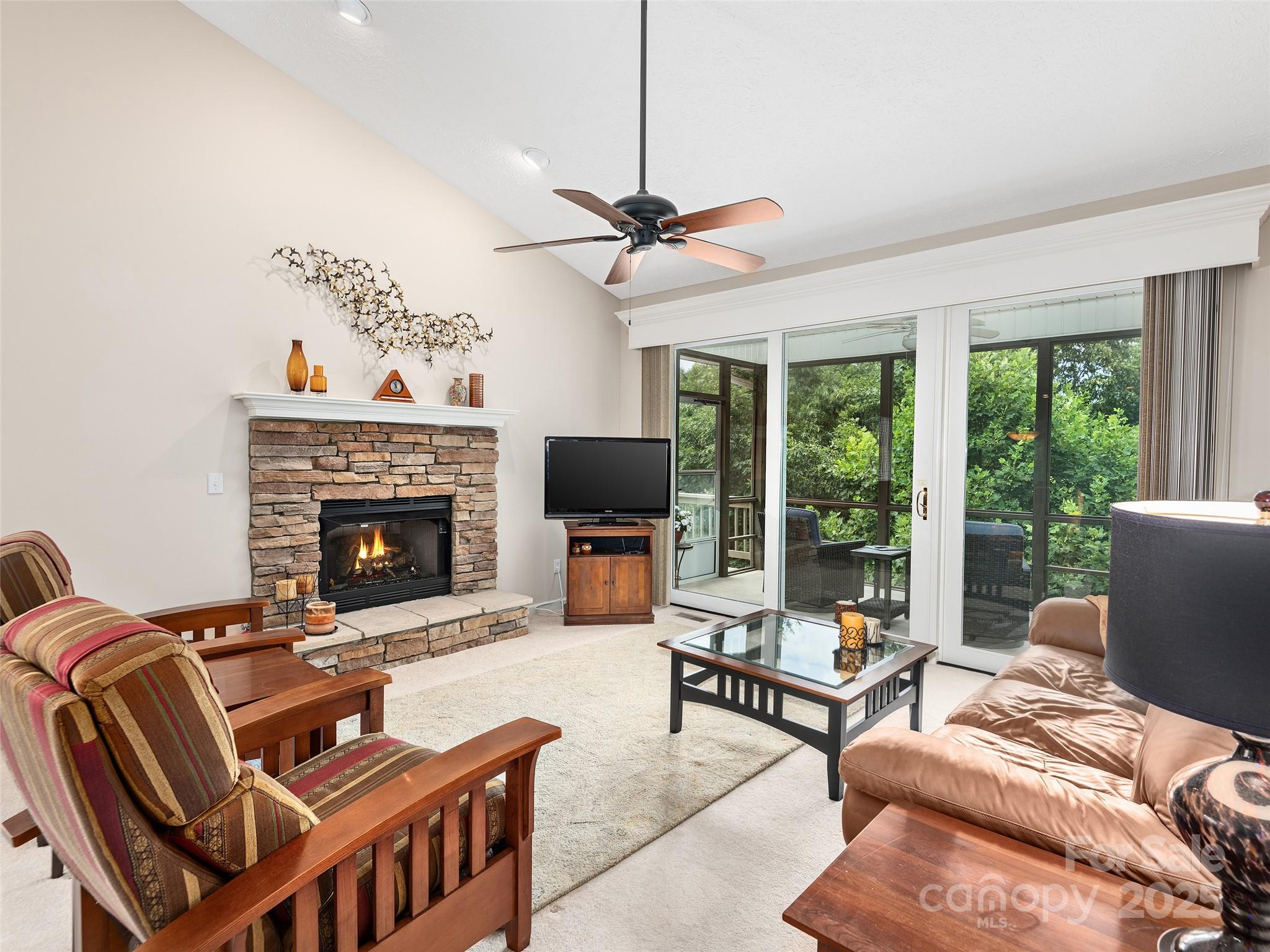 2206 E Cumming Woods Lane Unit: 10