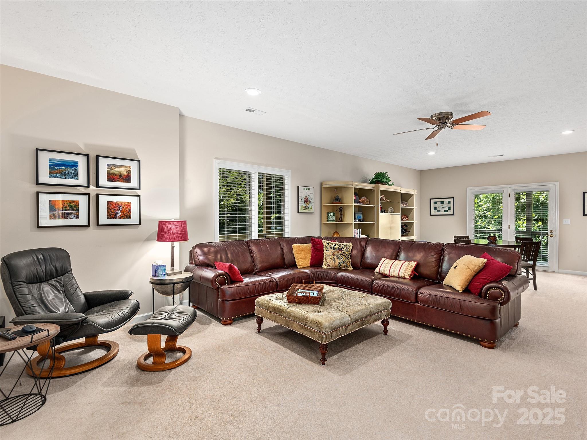 2206 E Cumming Woods Lane Unit: 10