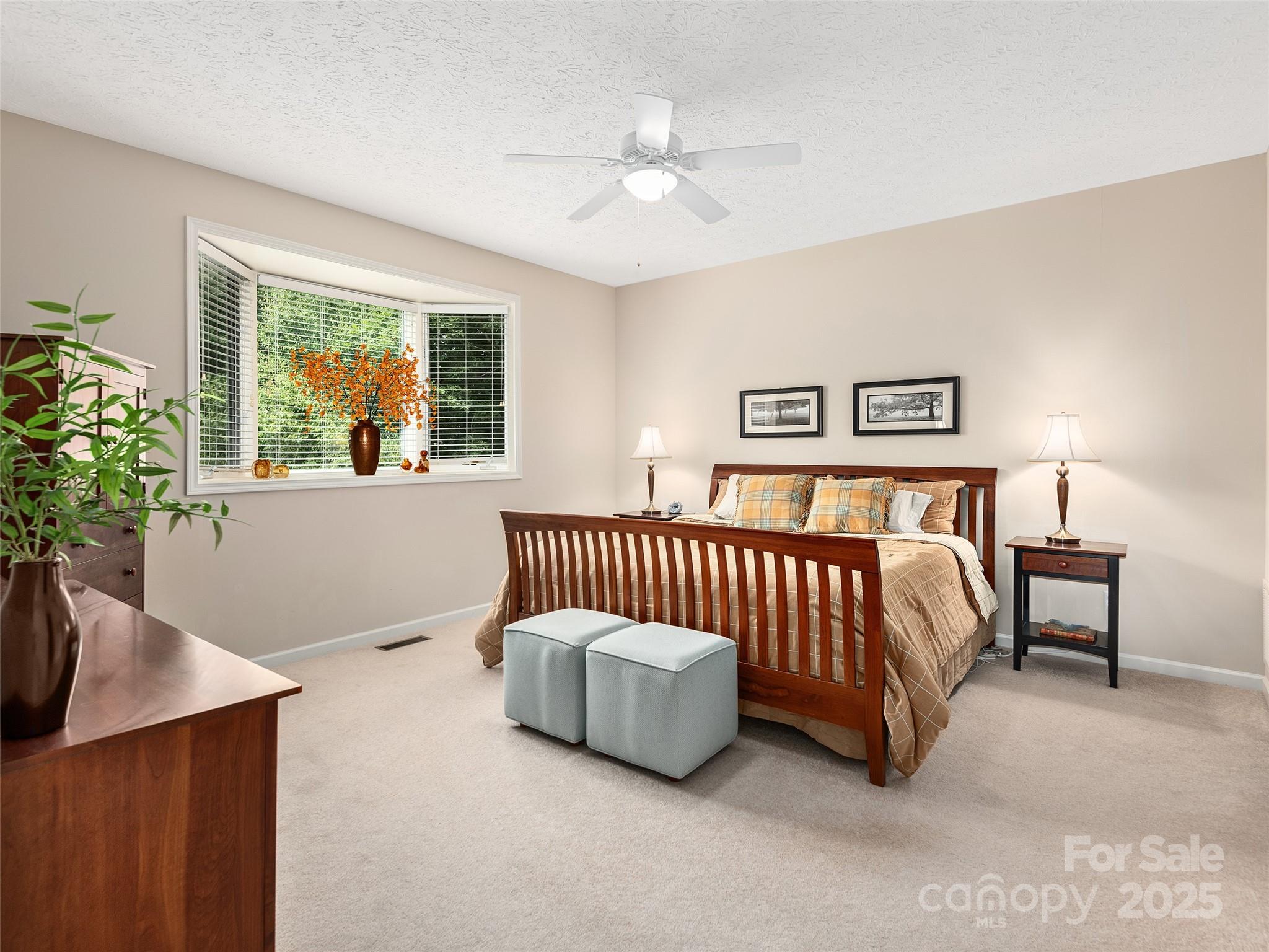 2206 E Cumming Woods Lane Unit: 10