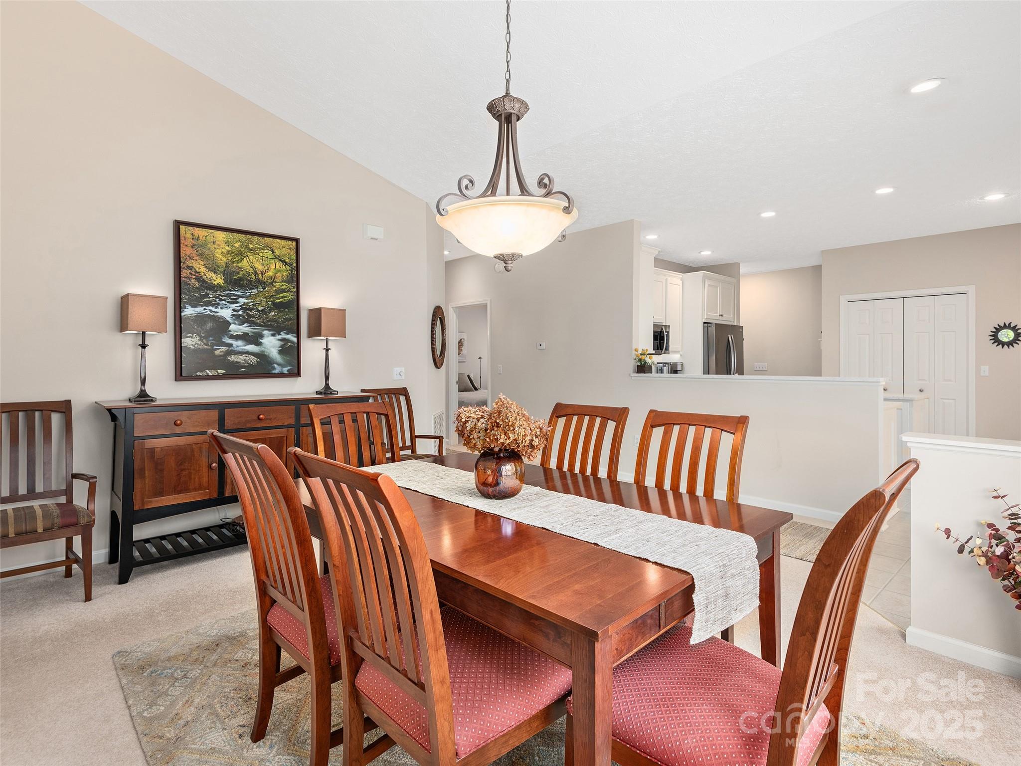 2206 E Cumming Woods Lane Unit: 10