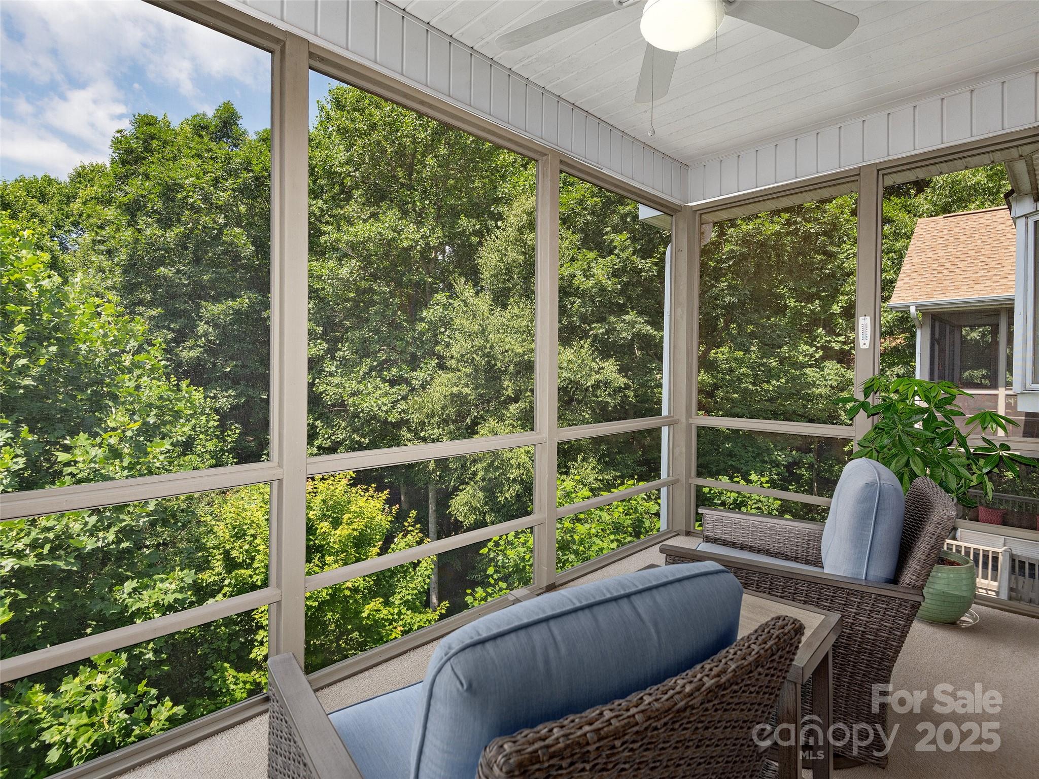 2206 E Cumming Woods Lane Unit: 10