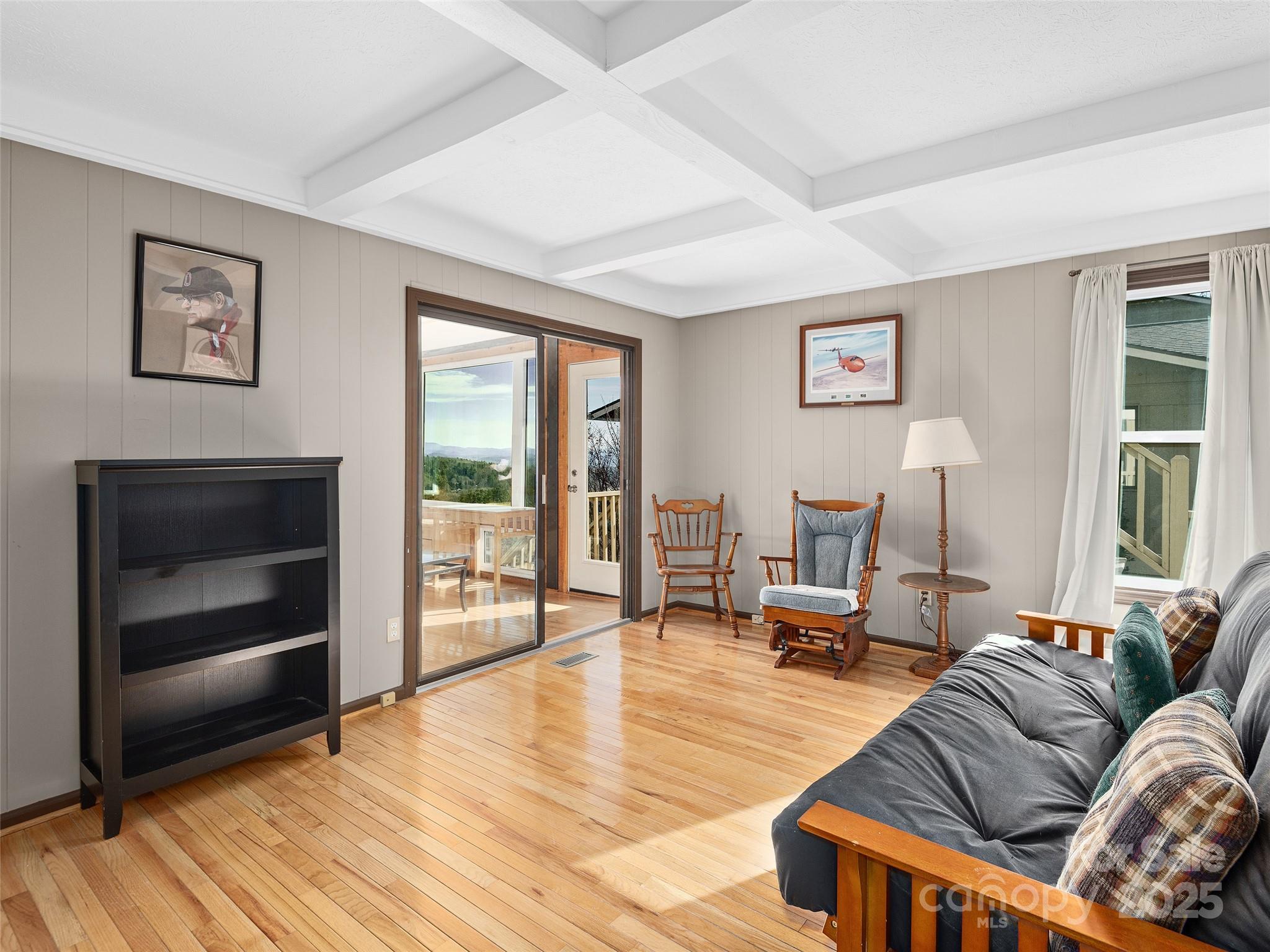 516 Davis Mountain Road