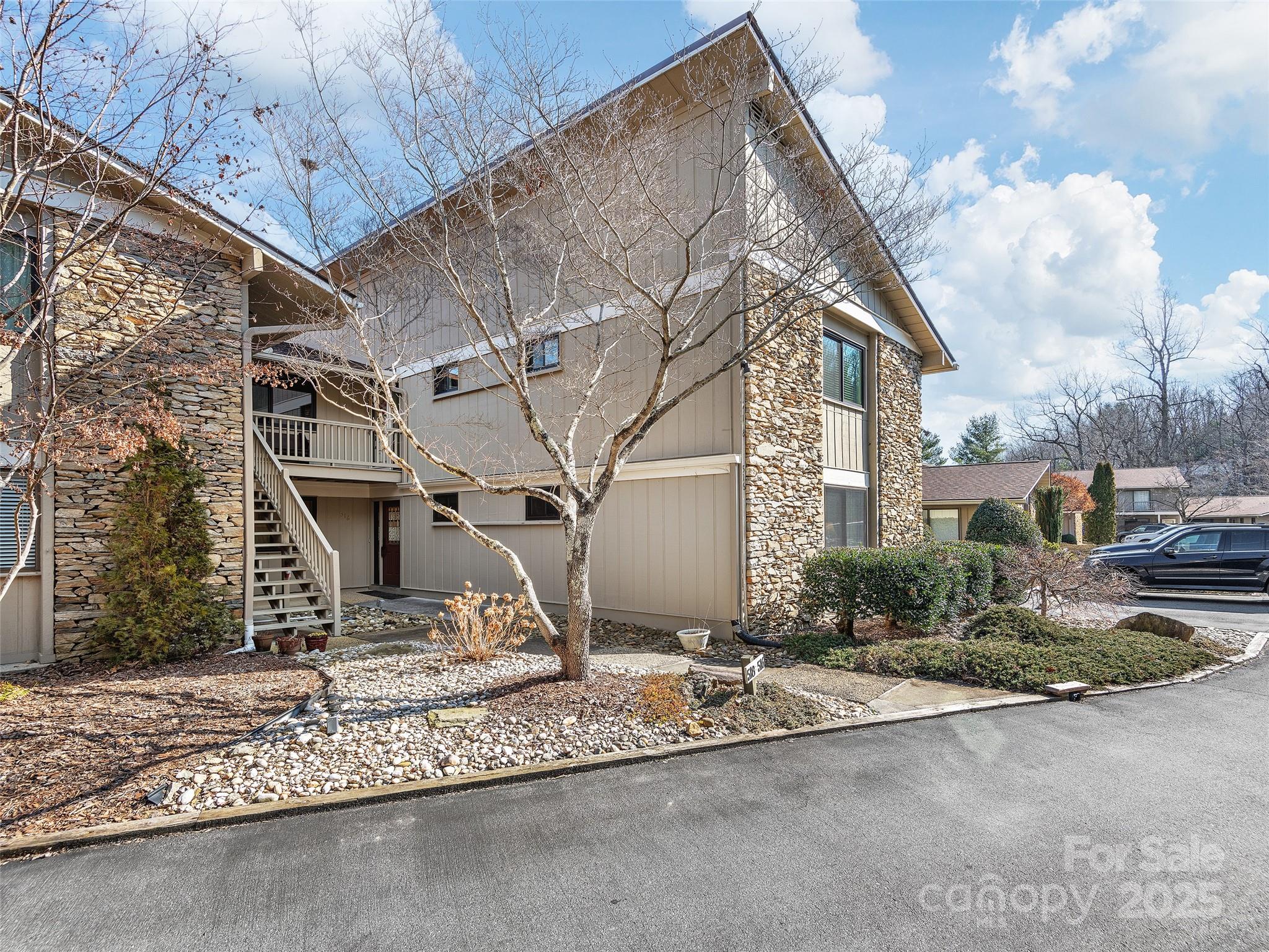 516 Davis Mountain Road