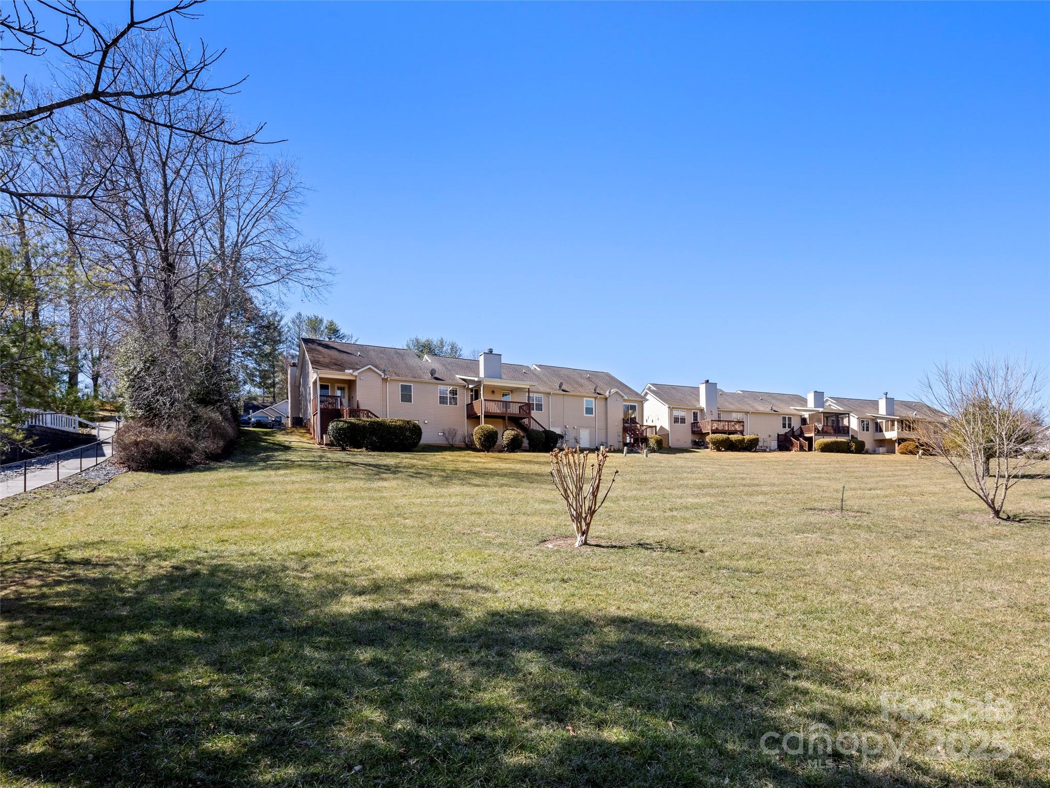 55 S Woodridge View Court