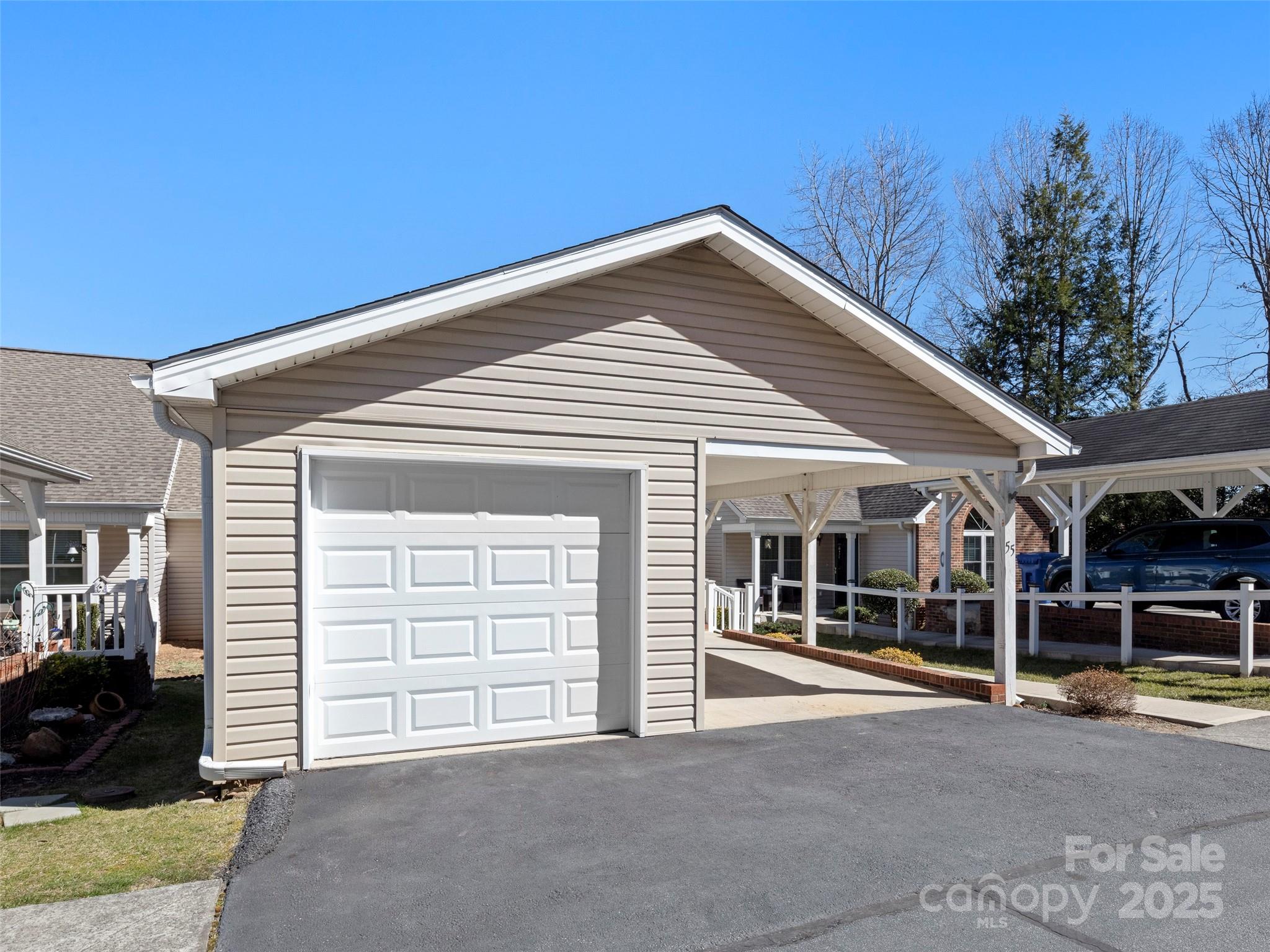 55 S Woodridge View Court