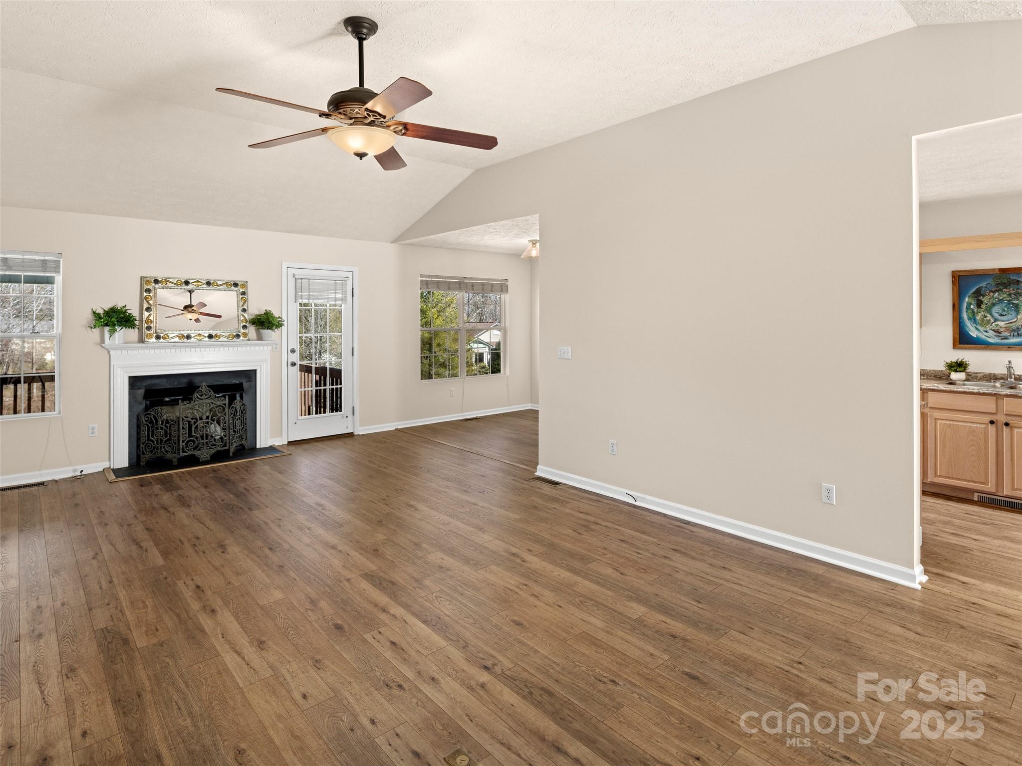 55 S Woodridge View Court
