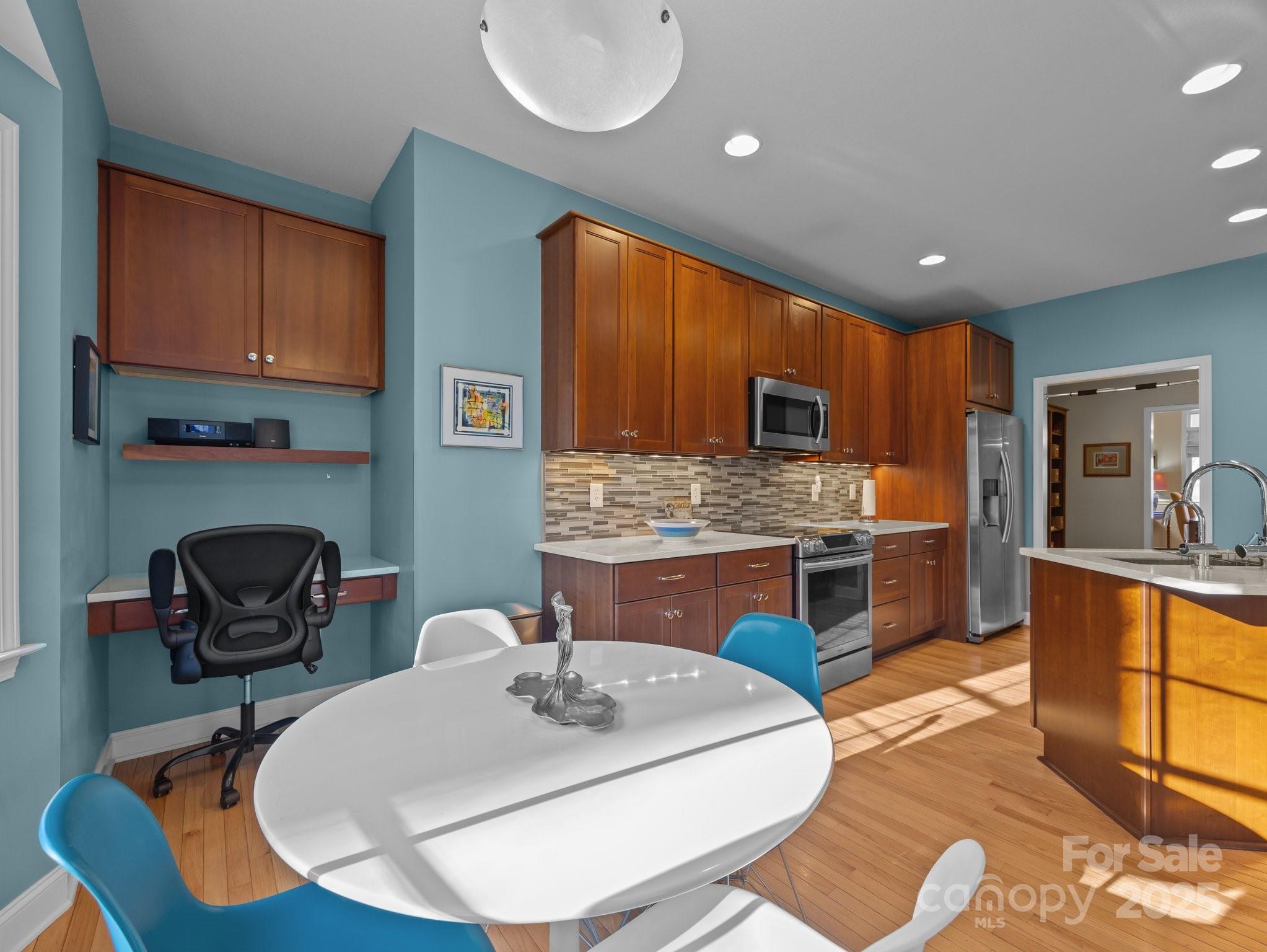 43 Golden Pond Way