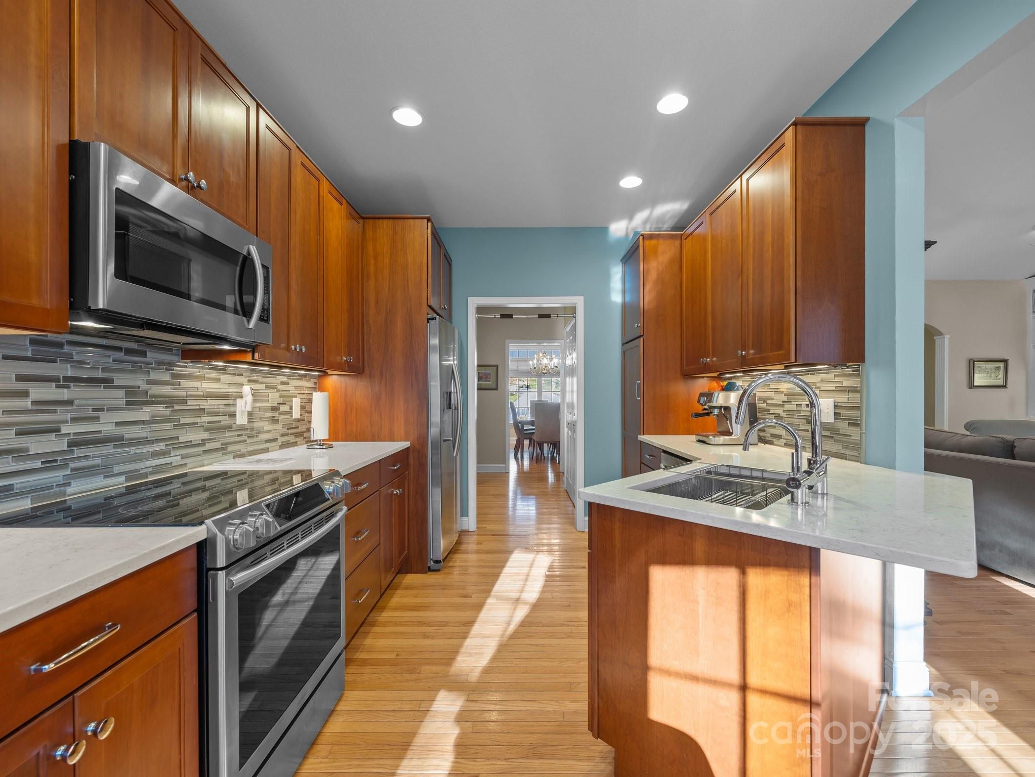 43 Golden Pond Way