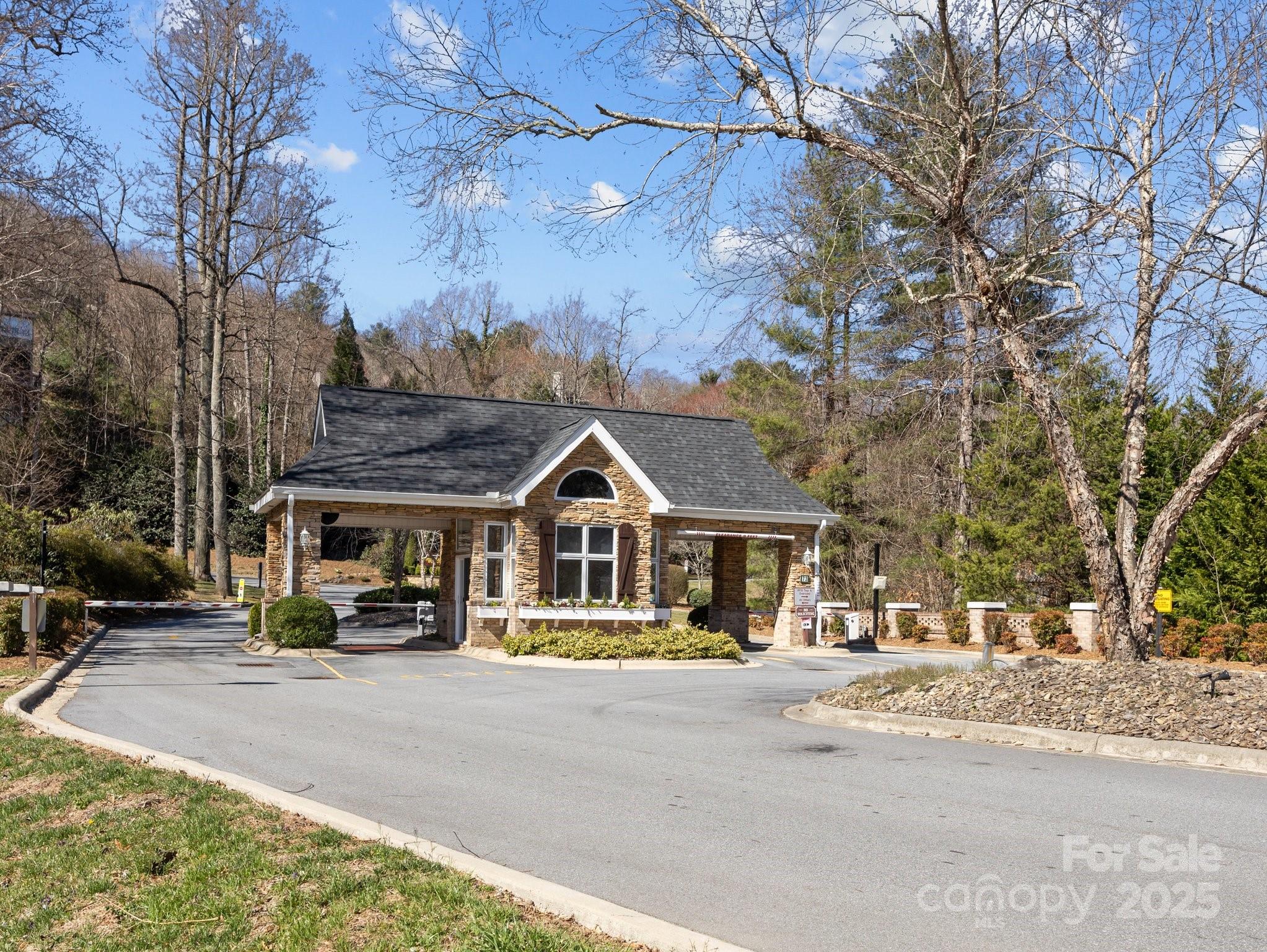 43 Golden Pond Way