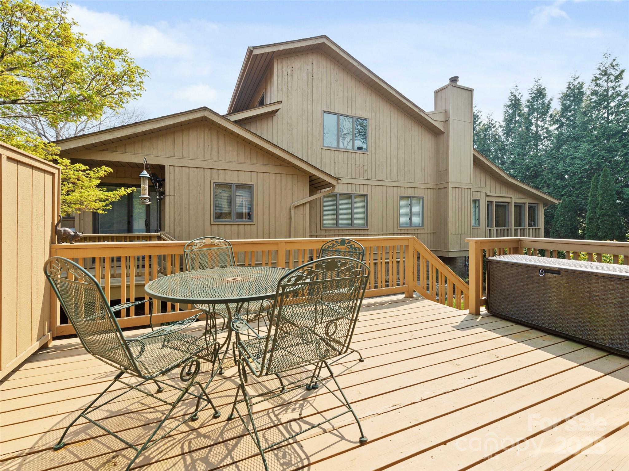 205 Wild Oak Lane