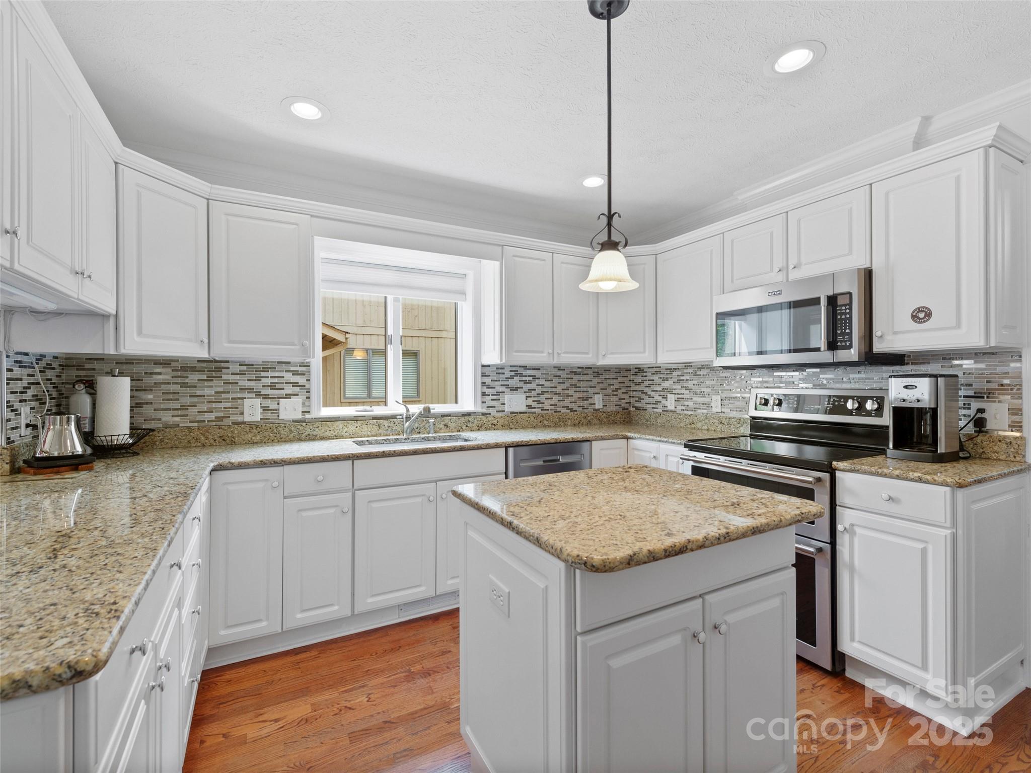 205 Wild Oak Lane