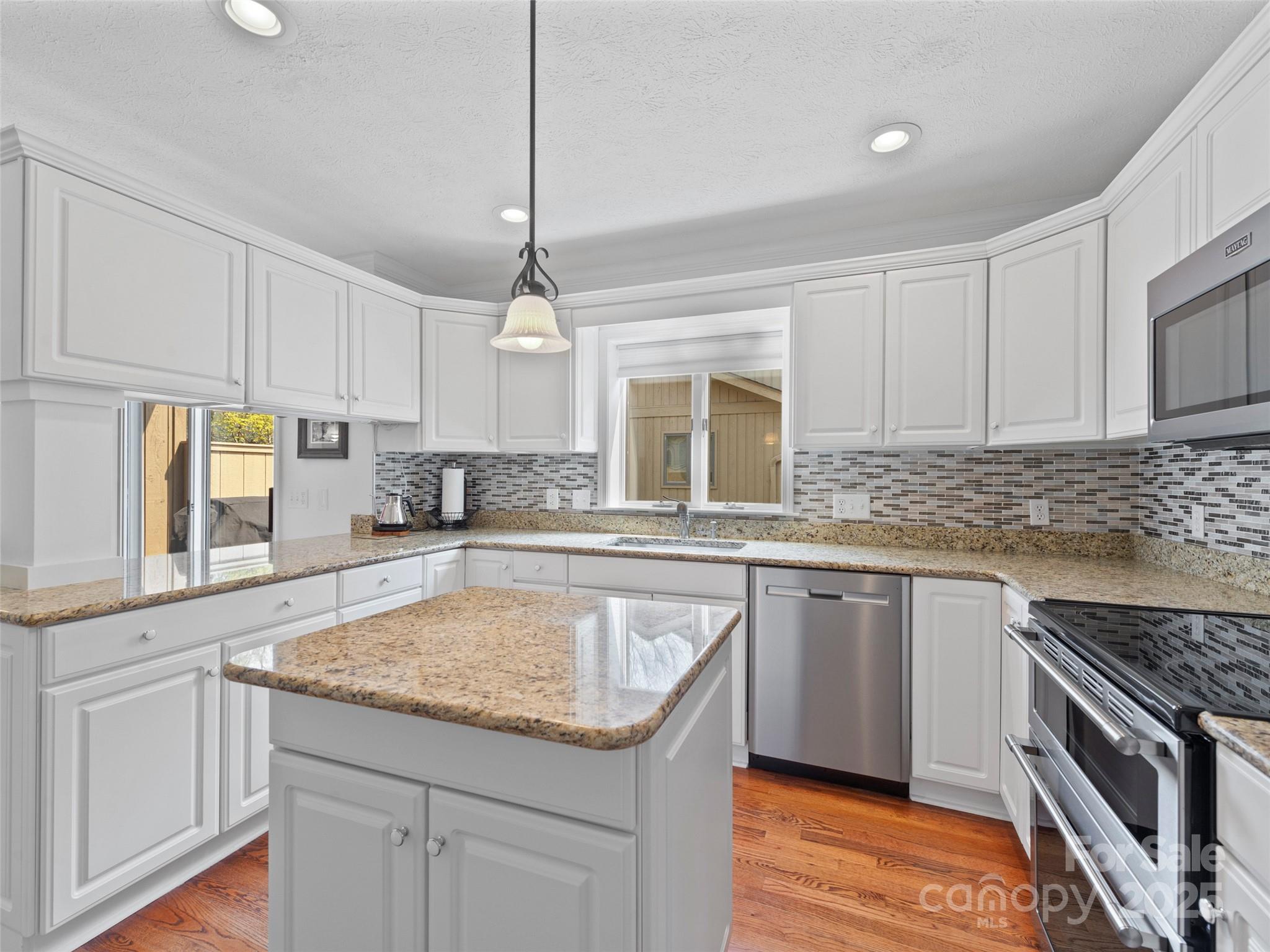 205 Wild Oak Lane