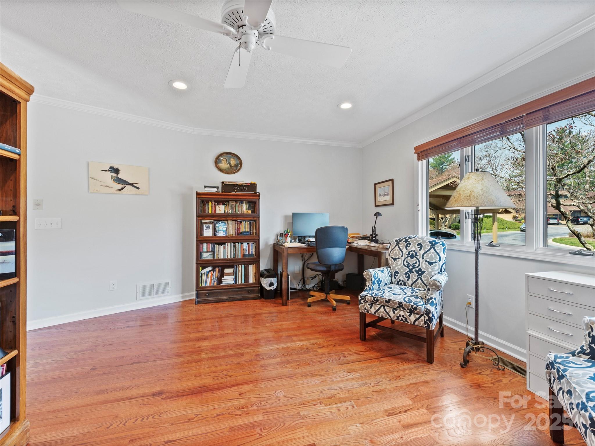205 Wild Oak Lane