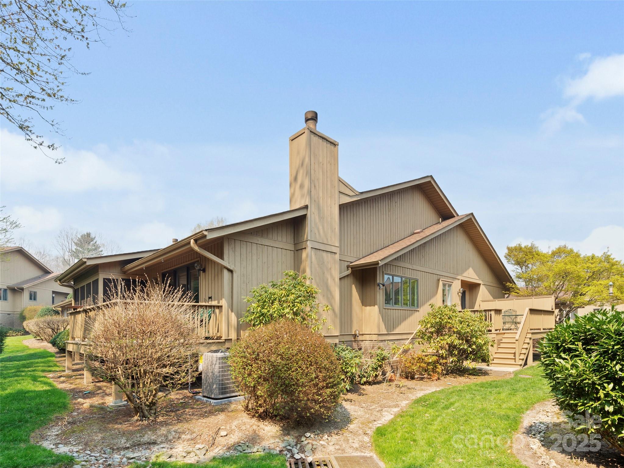 205 Wild Oak Lane