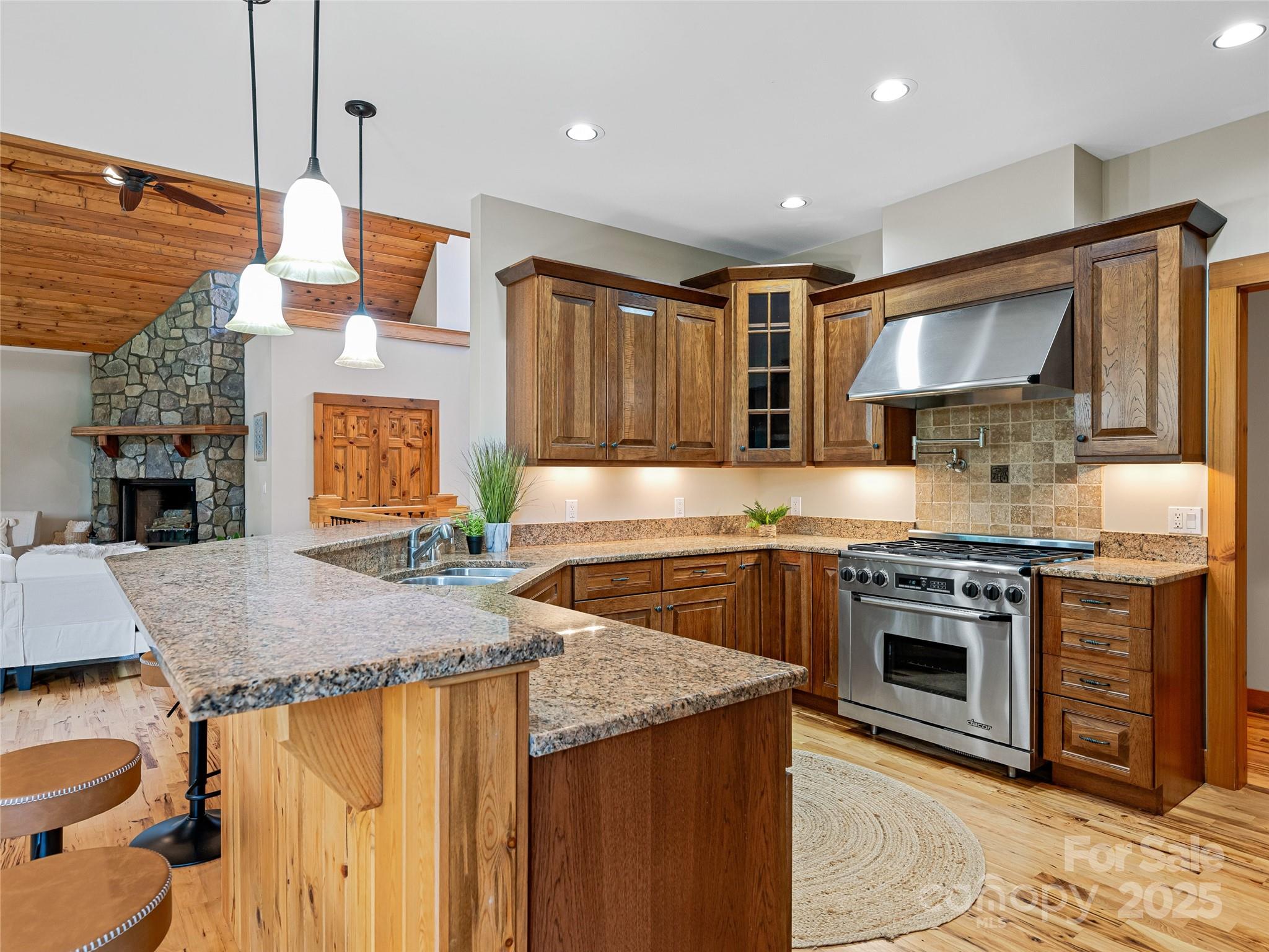 14 Sweet Gum Hill