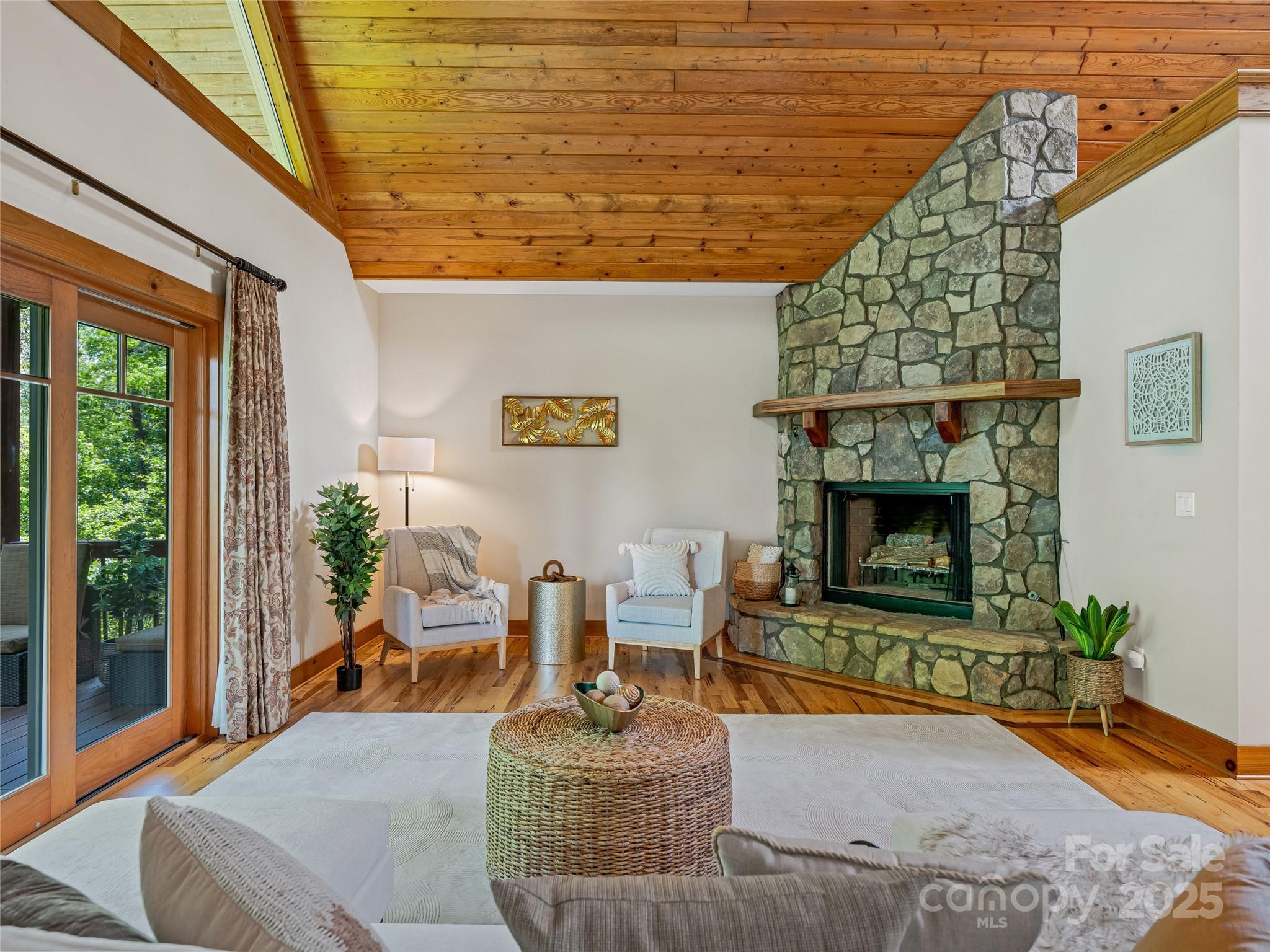 14 Sweet Gum Hill