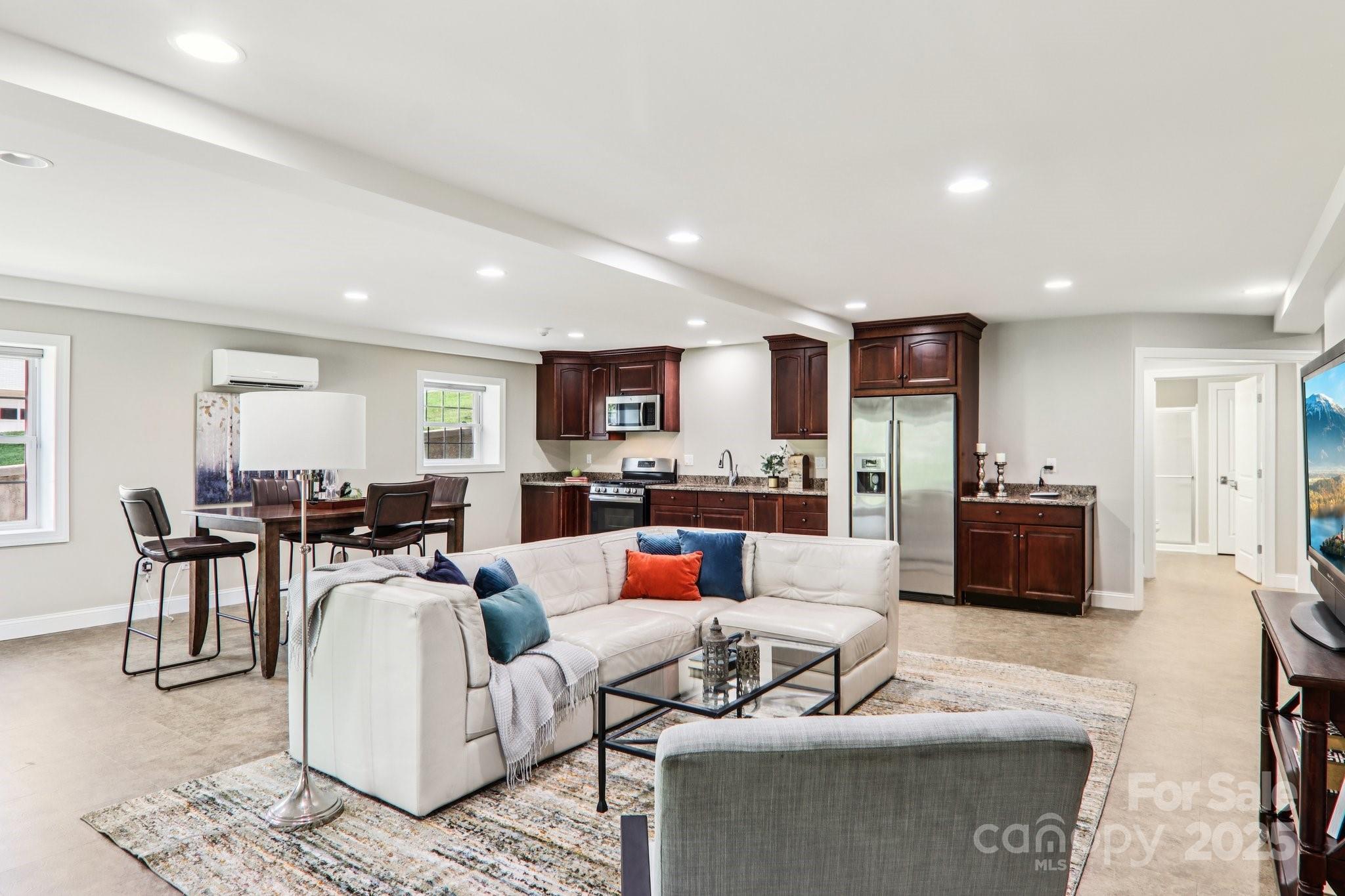 119 Hawthorn Drive