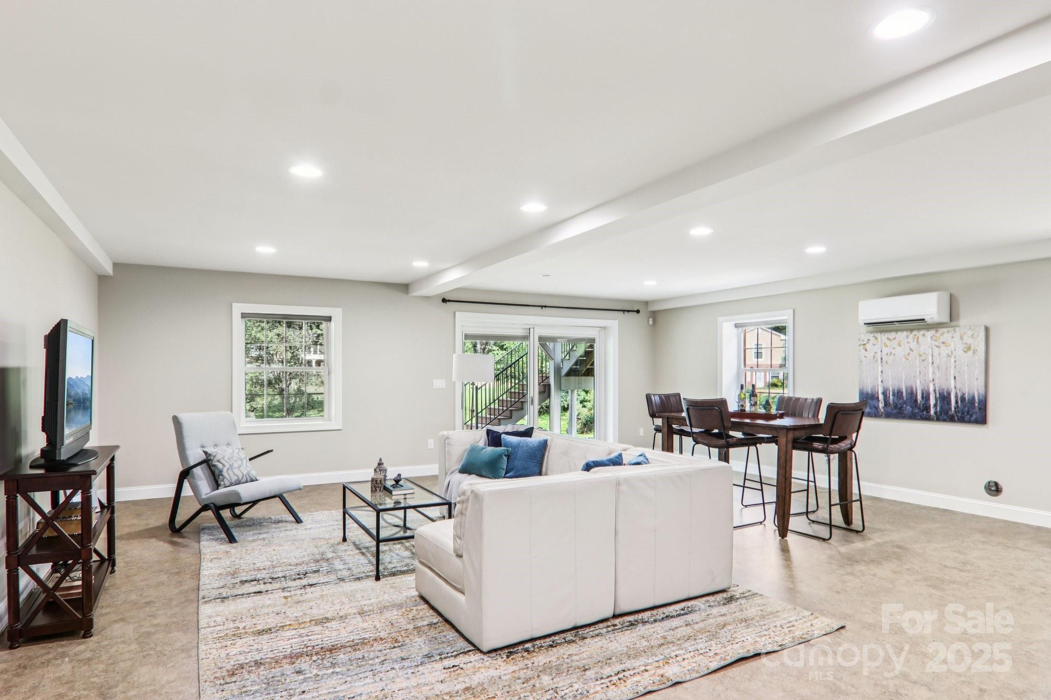 119 Hawthorn Drive