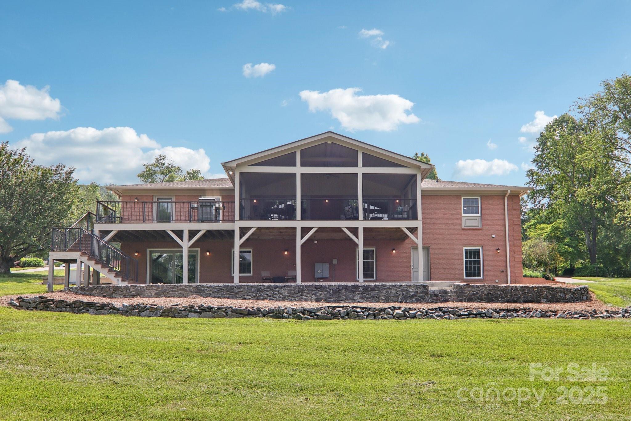 119 Hawthorn Drive