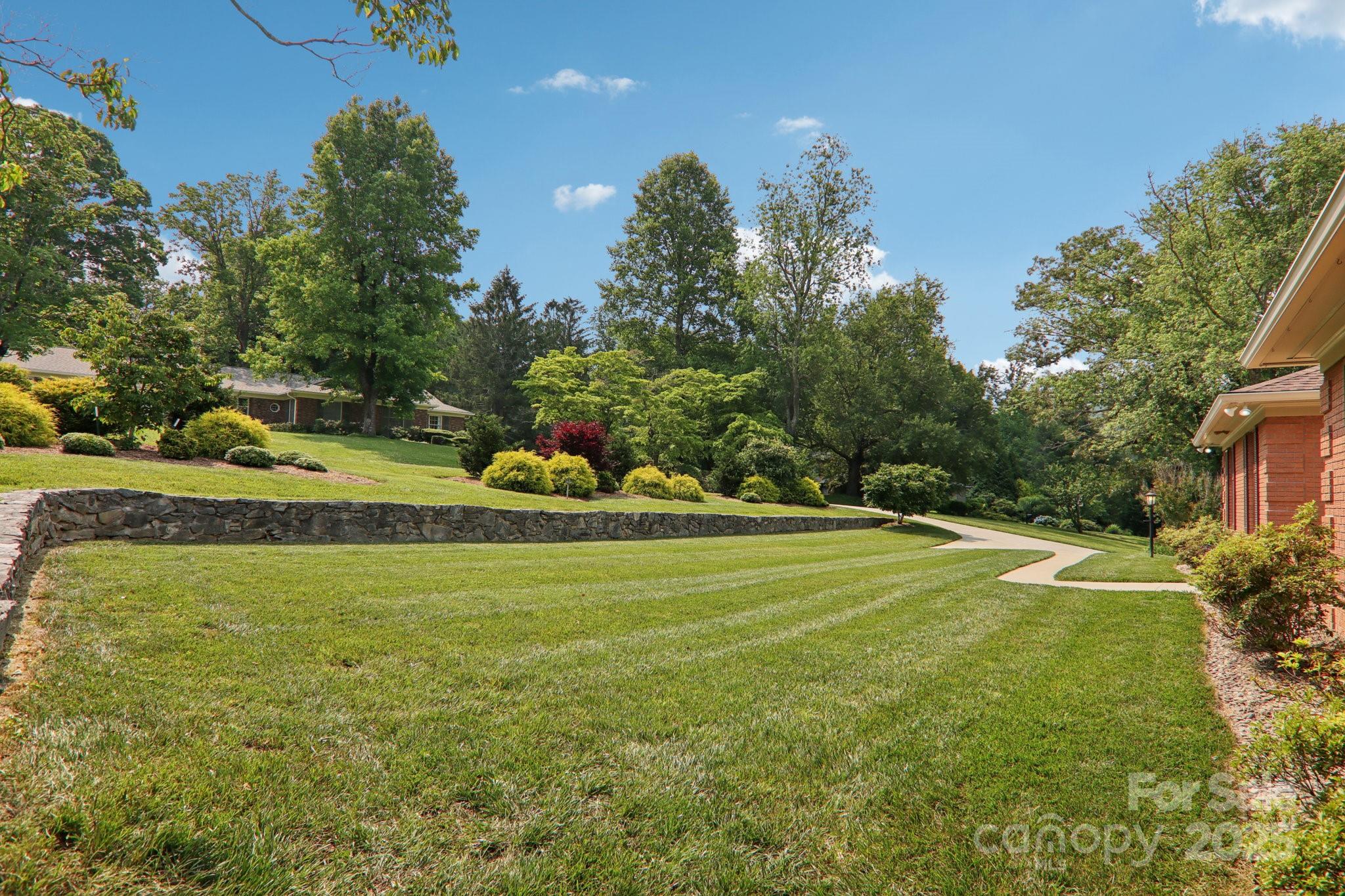 119 Hawthorn Drive