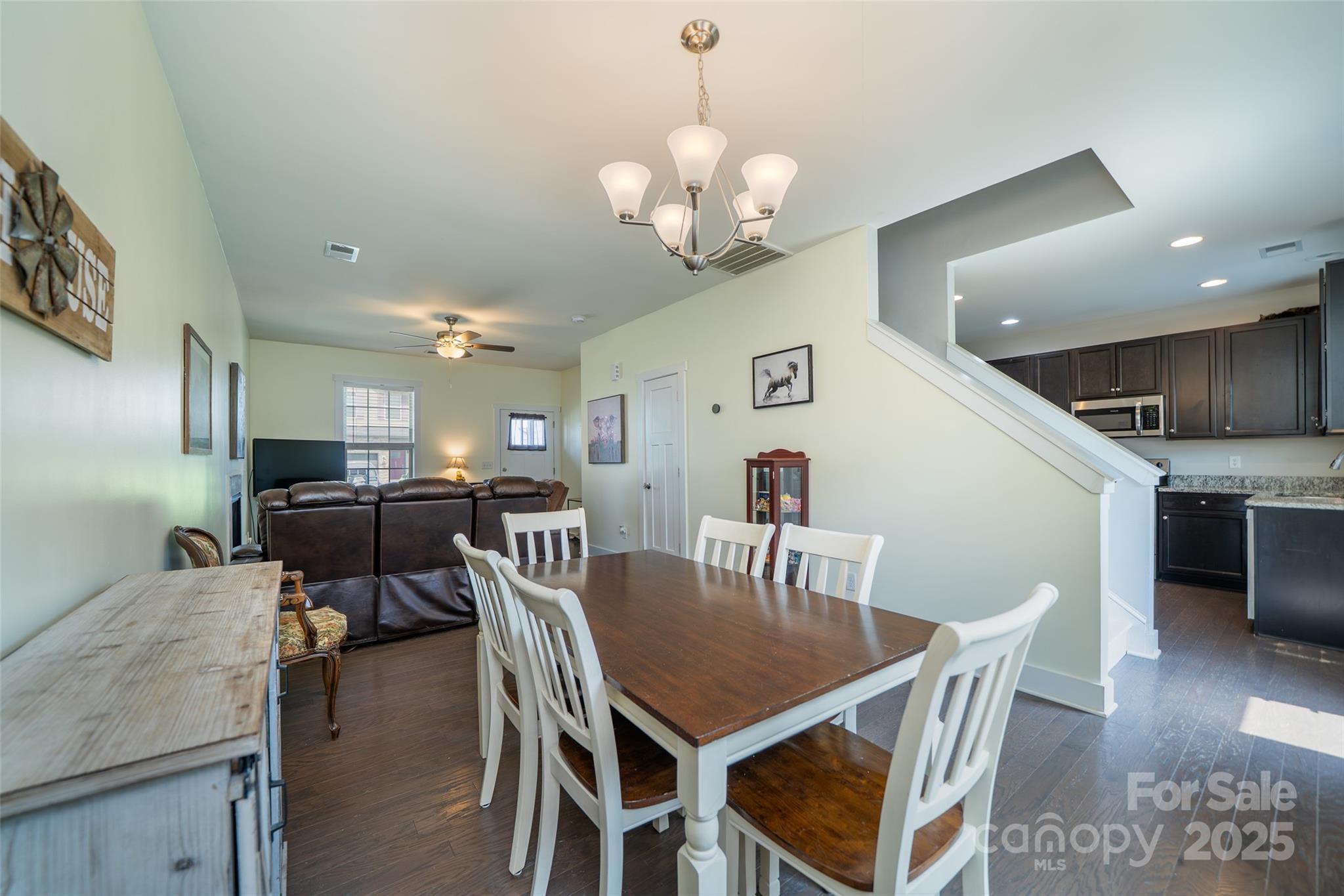624 Cardwell Lane