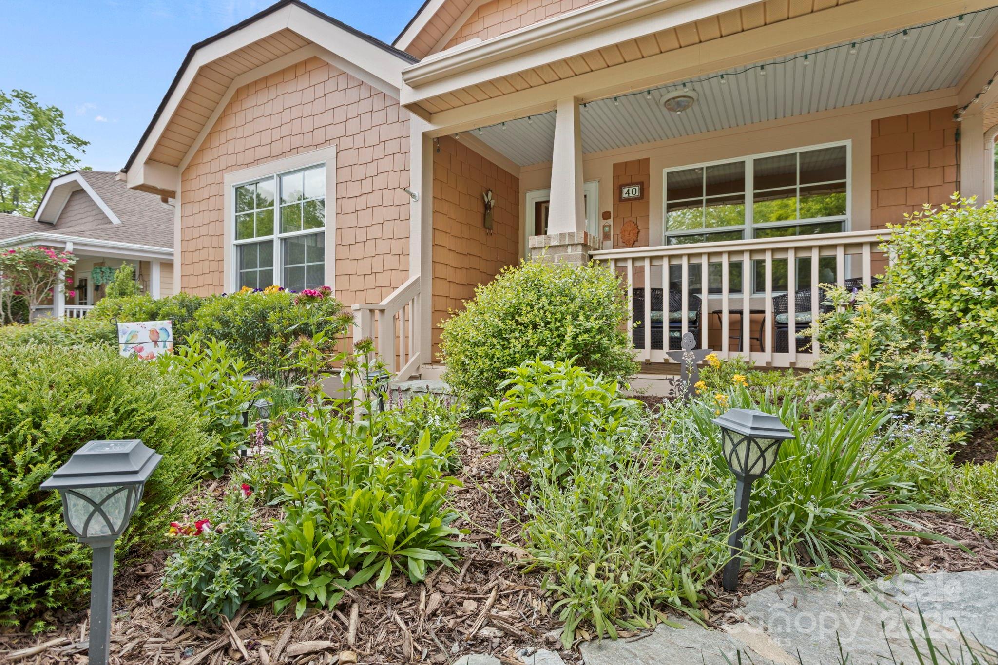 40 Avonlea Lane