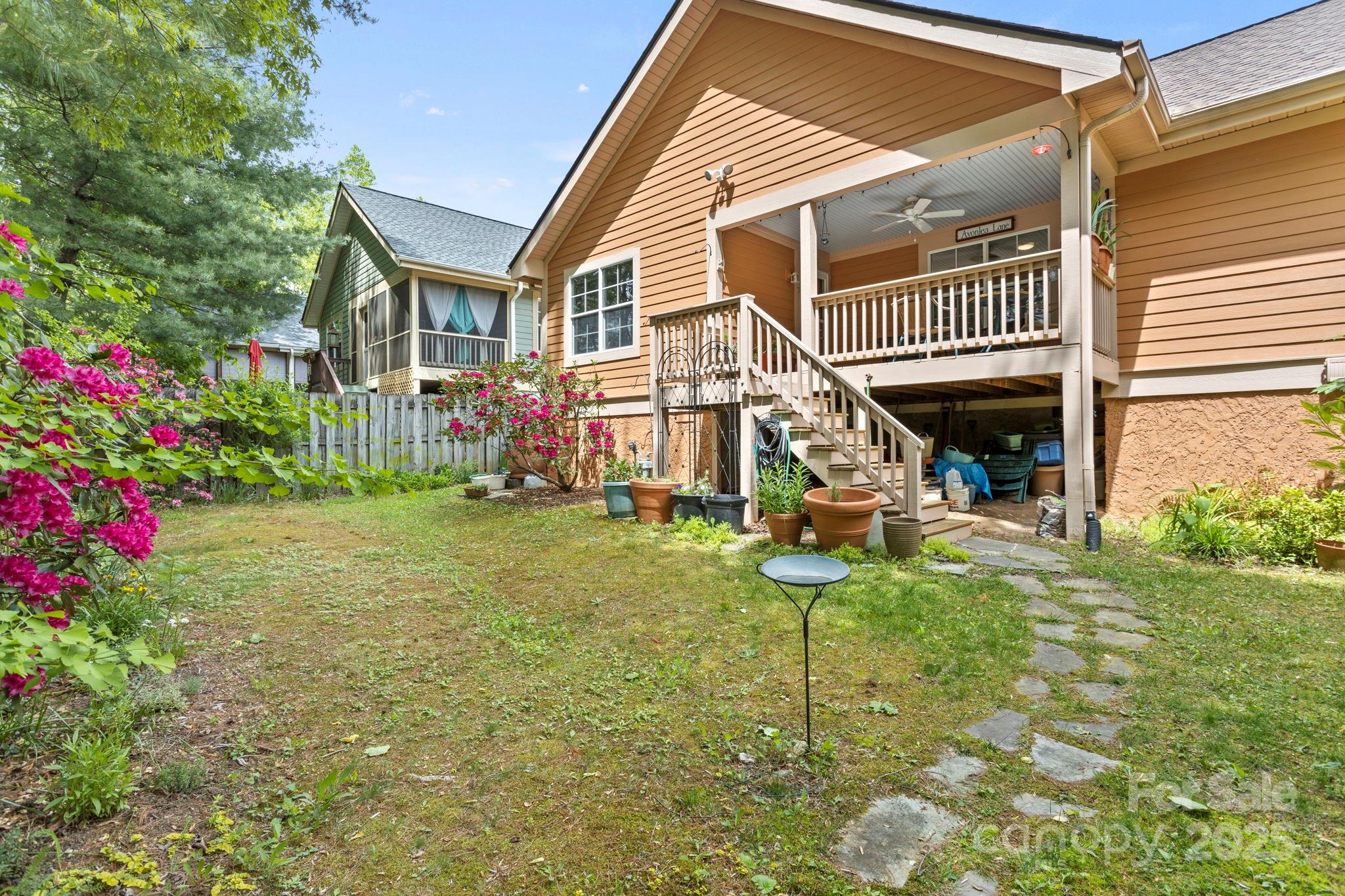 40 Avonlea Lane