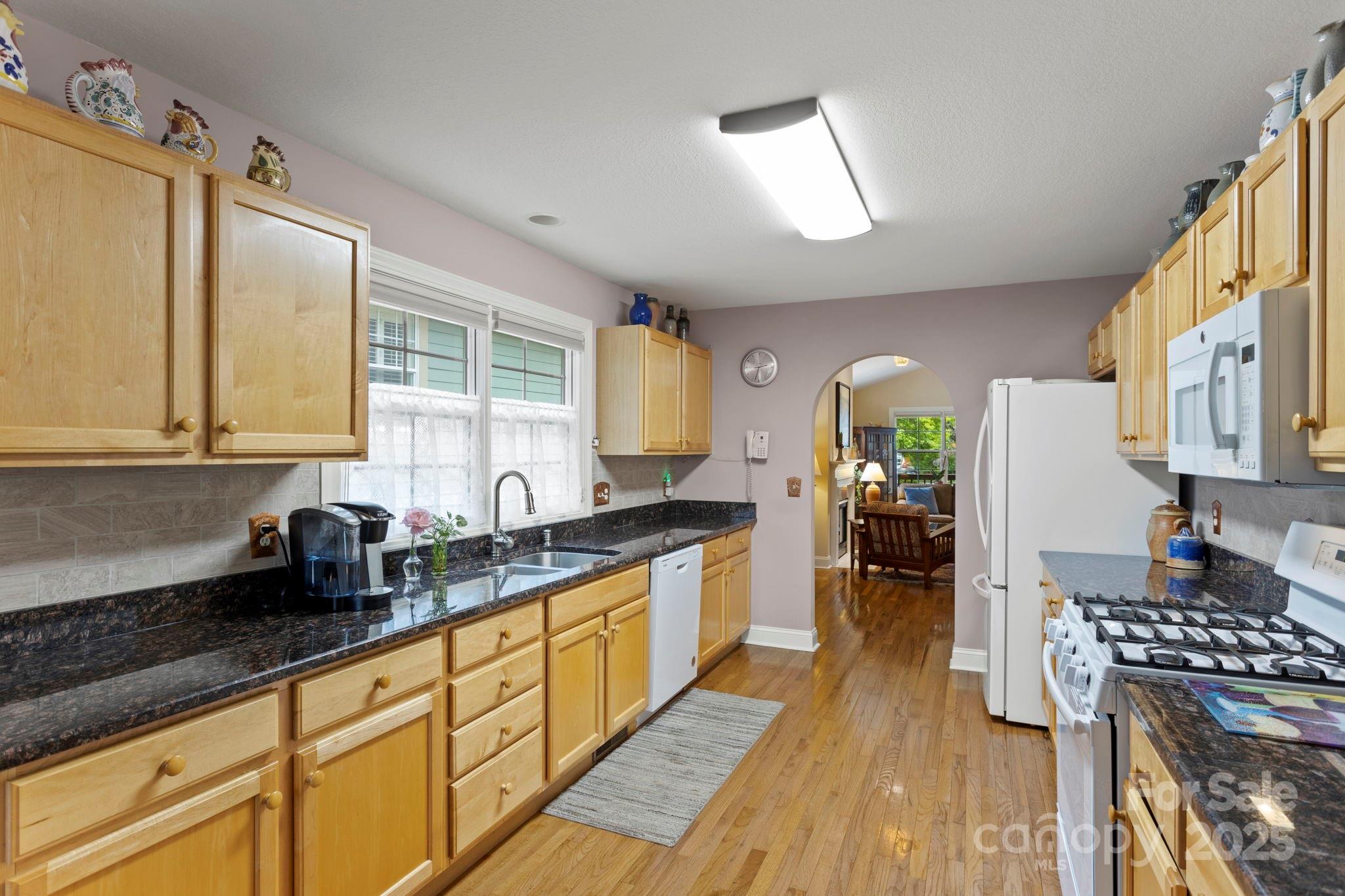 40 Avonlea Lane