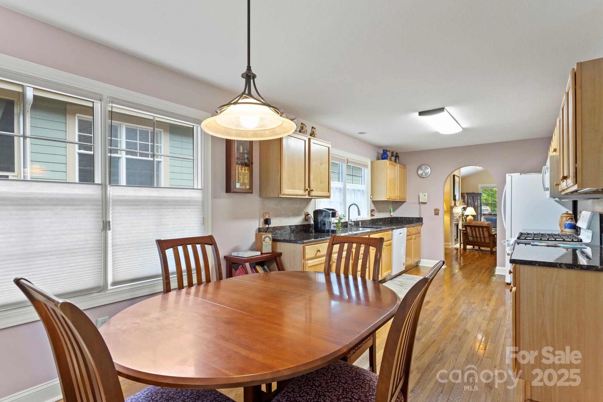 40 Avonlea Lane