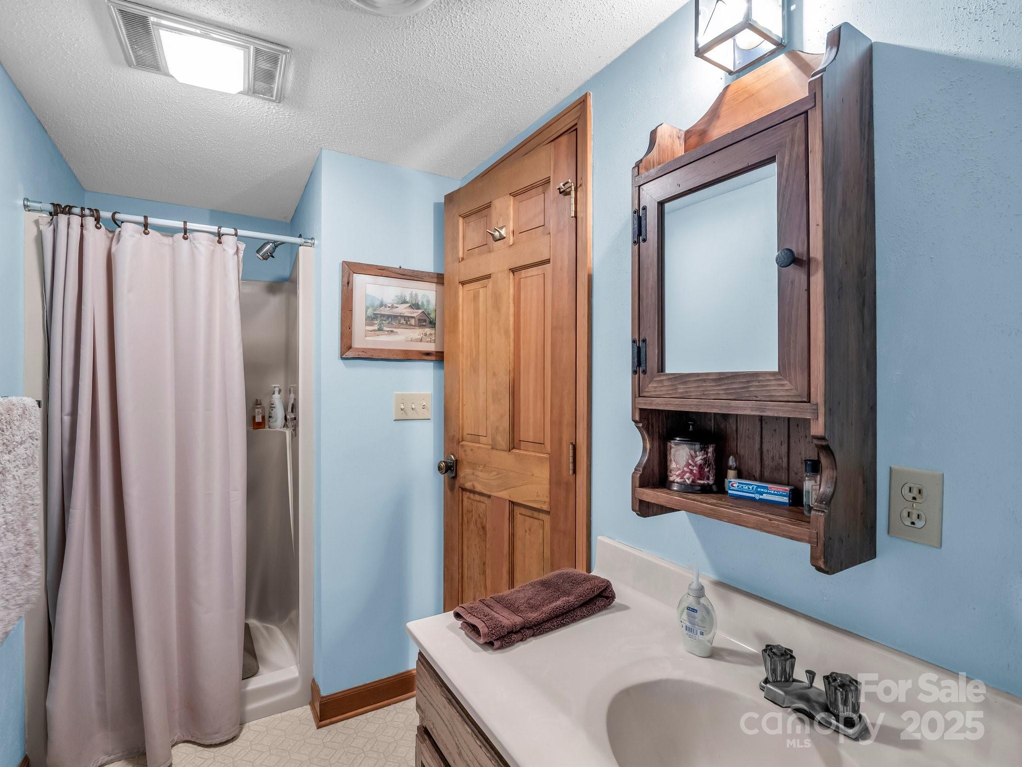 133 Pennwood Lane