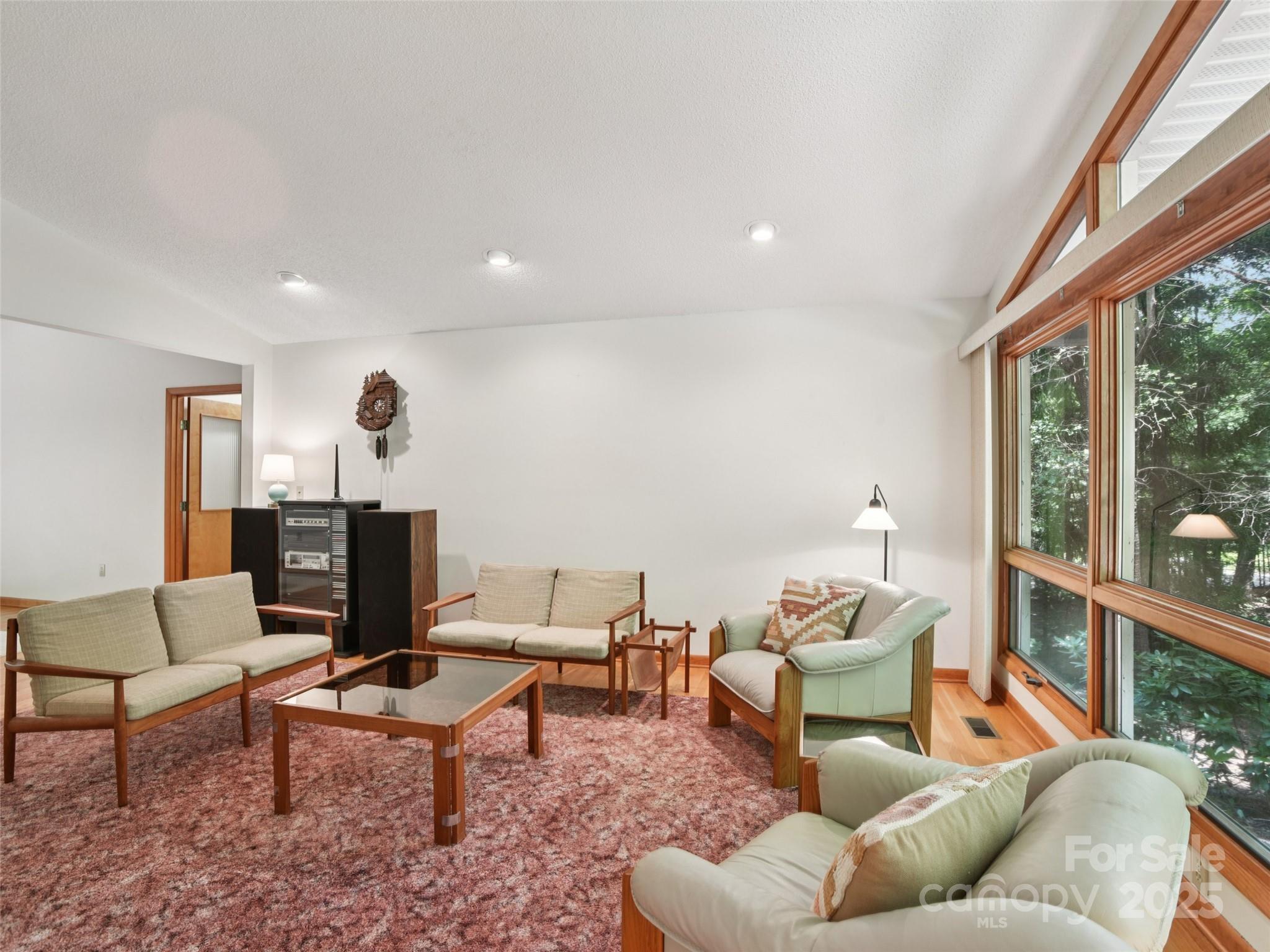 105 Sunningdale Drive