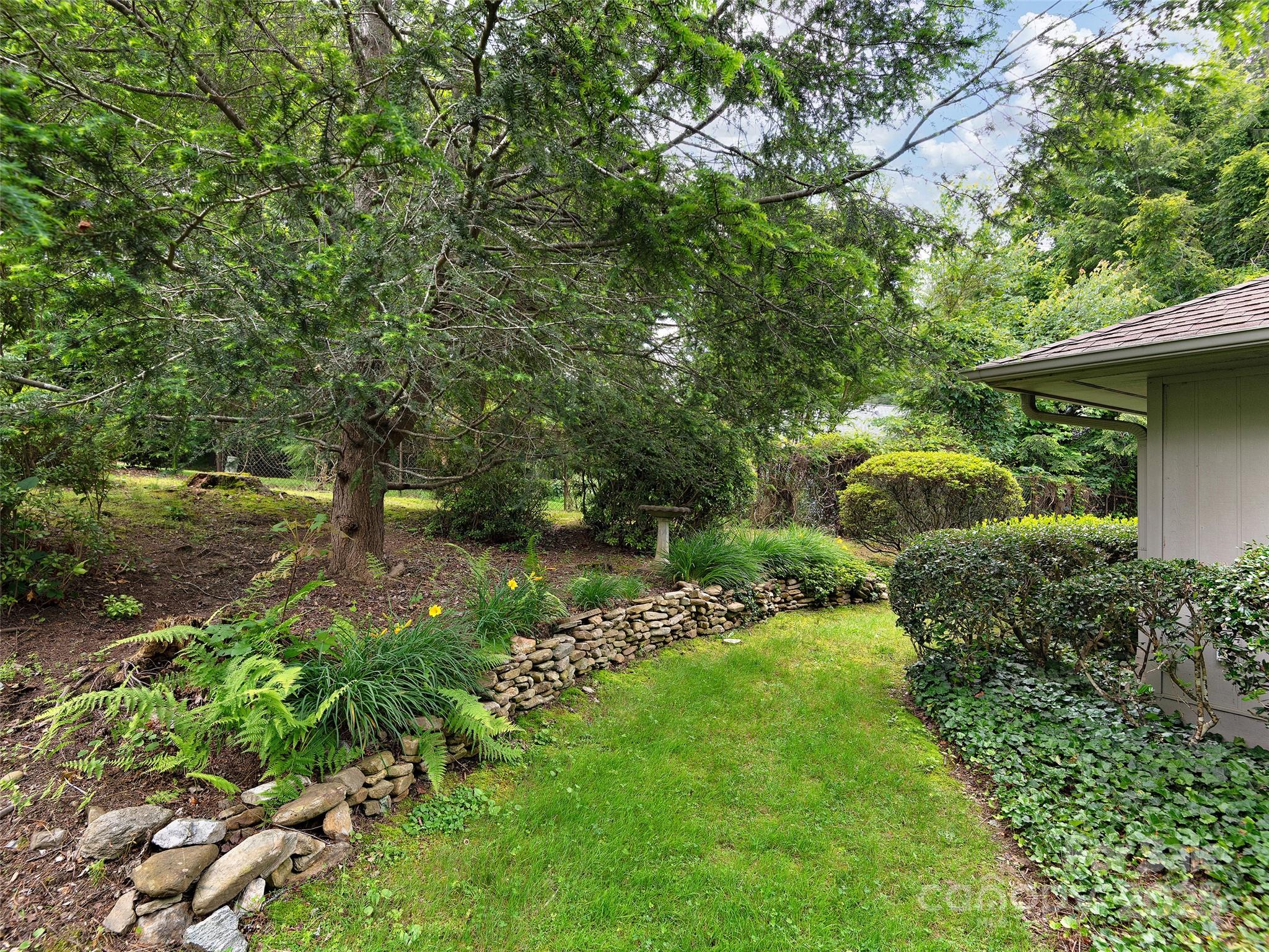 189 Cove Loop Road