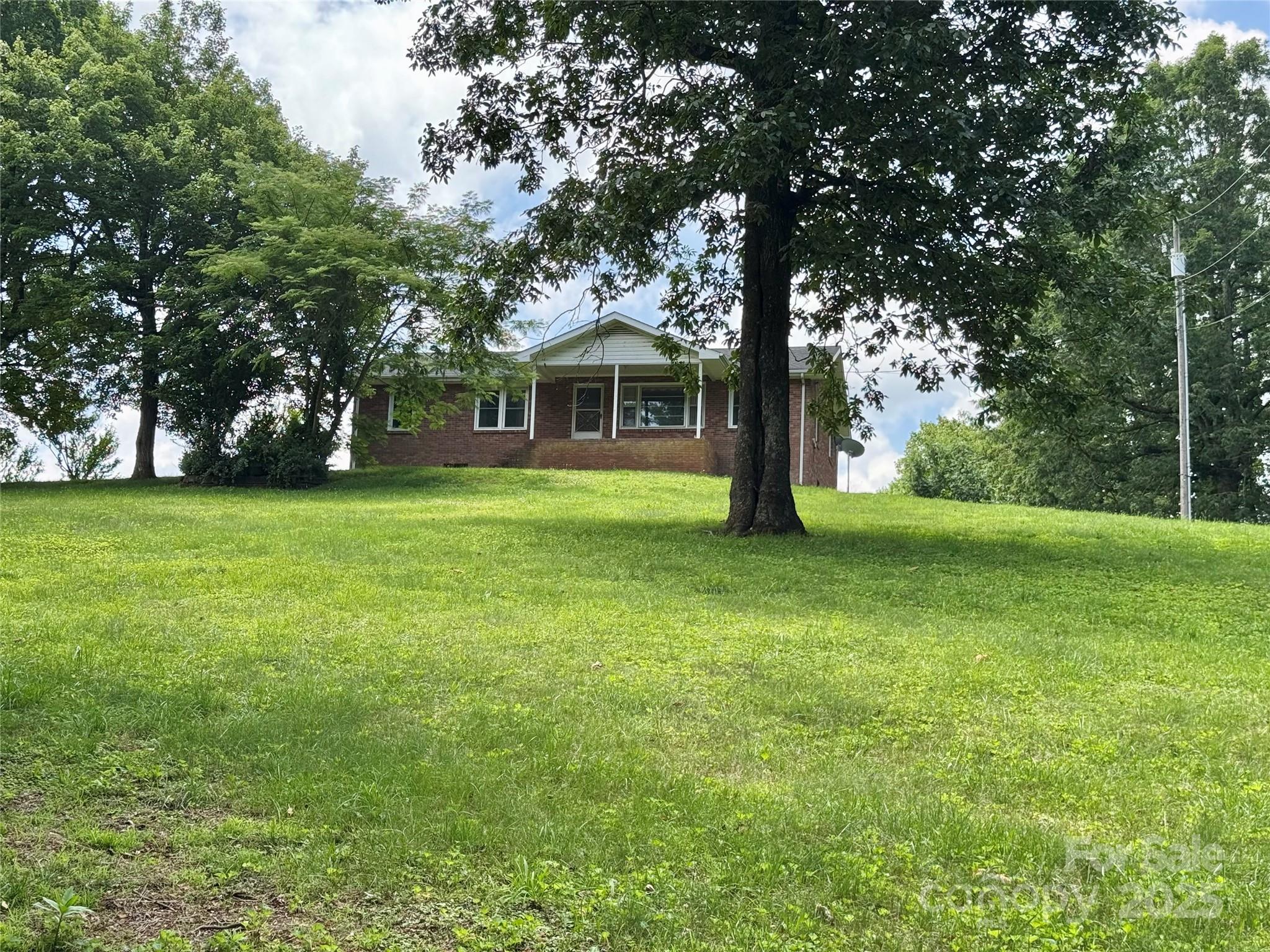 6369 Pinnacle Mountain Road