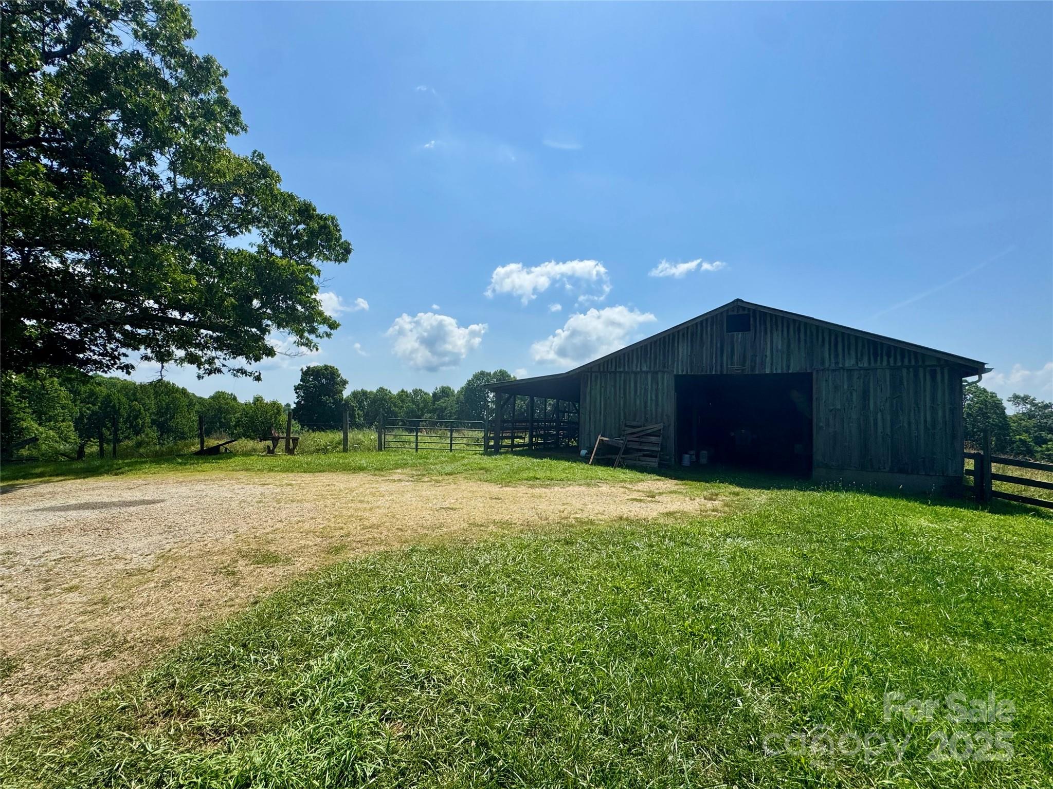 6369 Pinnacle Mountain Road
