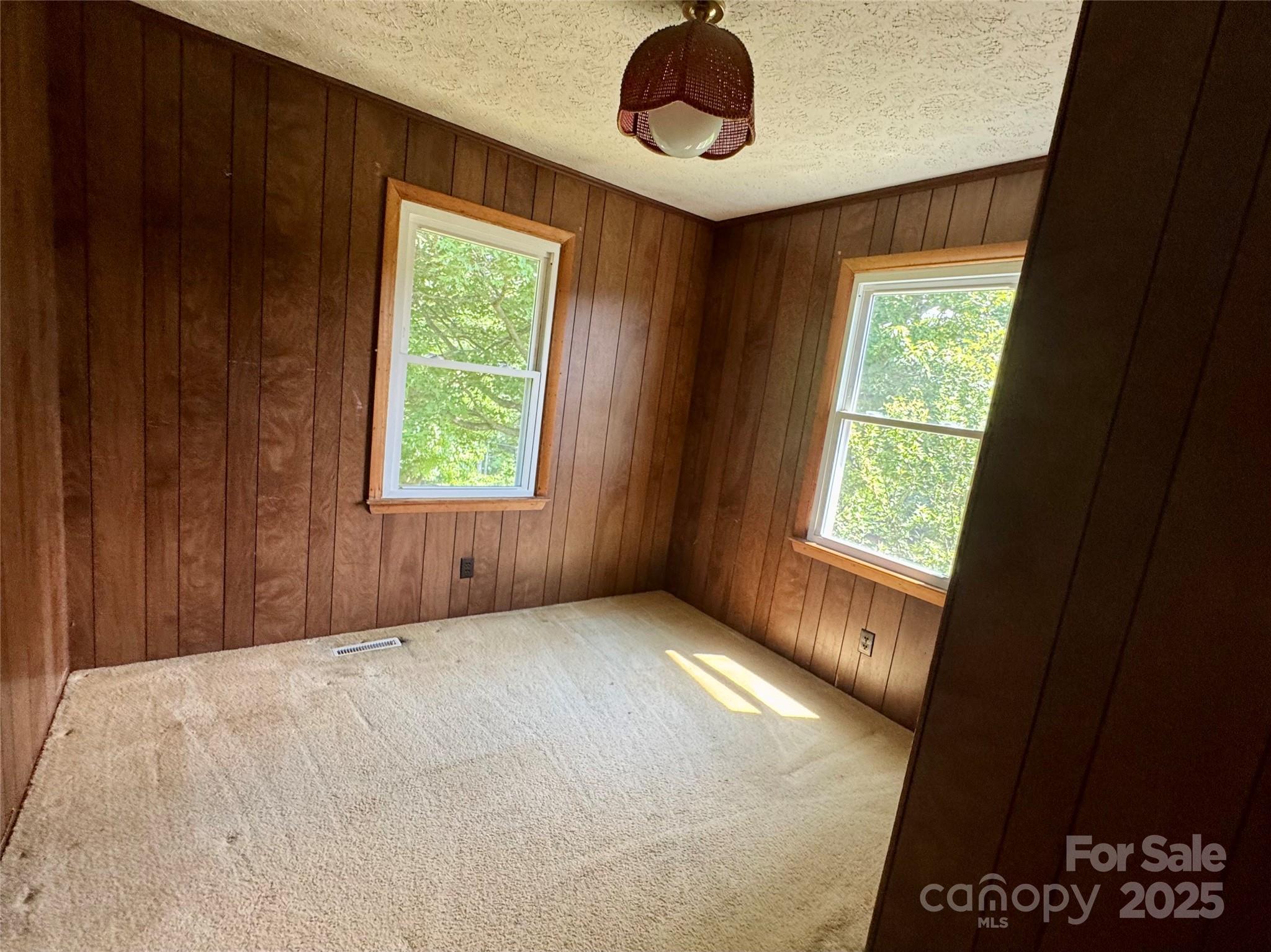 6369 Pinnacle Mountain Road