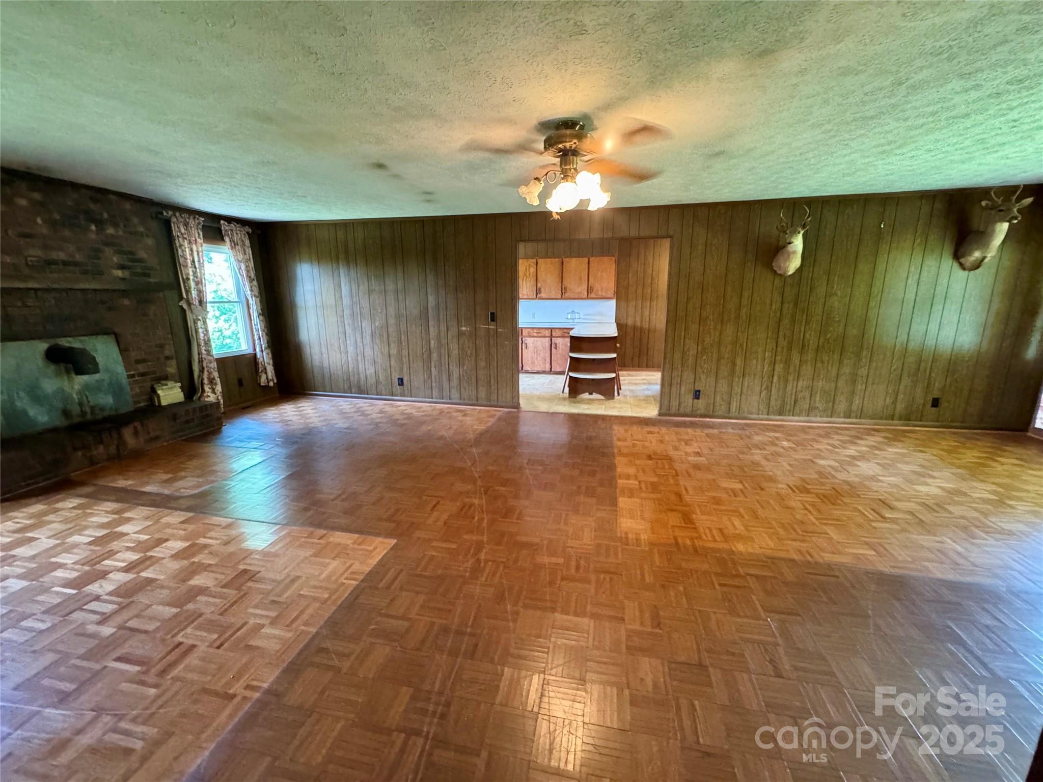 6369 Pinnacle Mountain Road