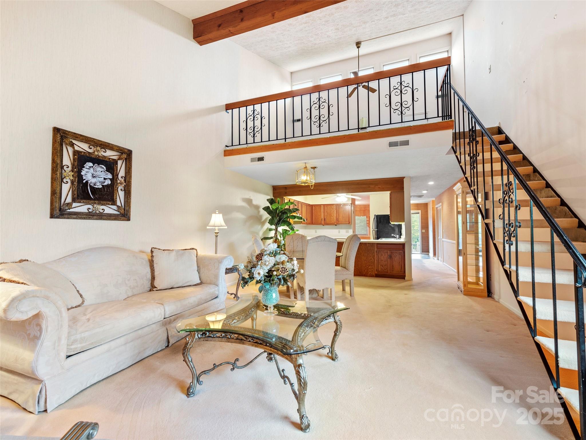 201 Juniper Lane