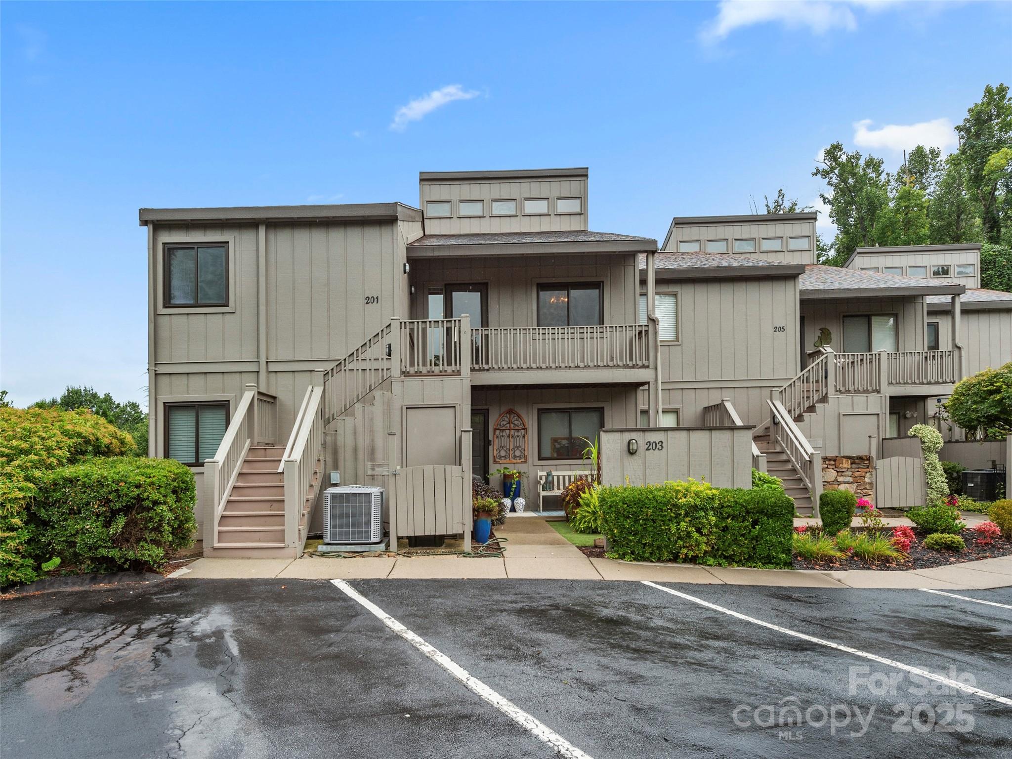 201 Juniper Lane