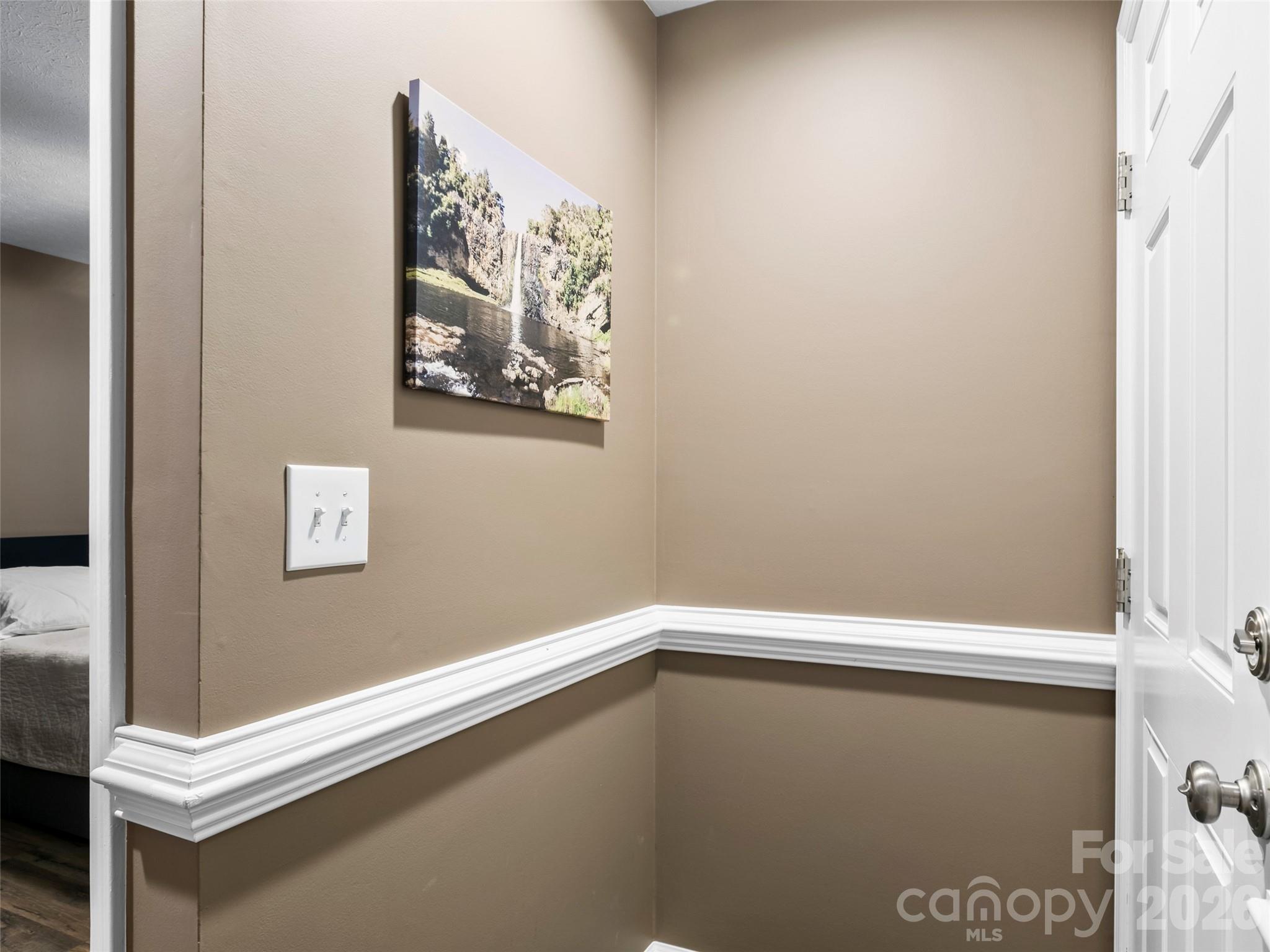 531 Courtwood Lane Unit: 2