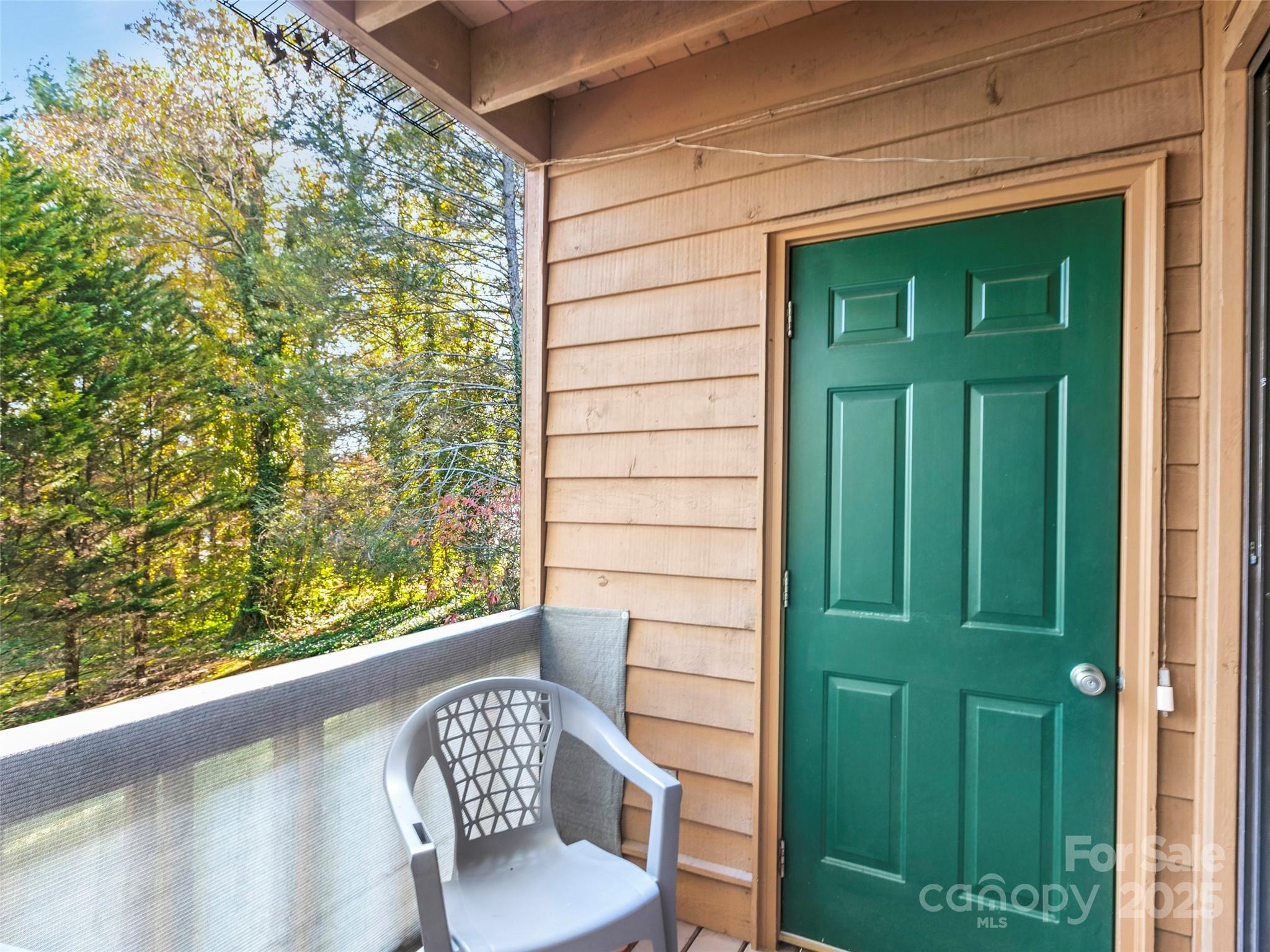 531 Courtwood Lane Unit: 2