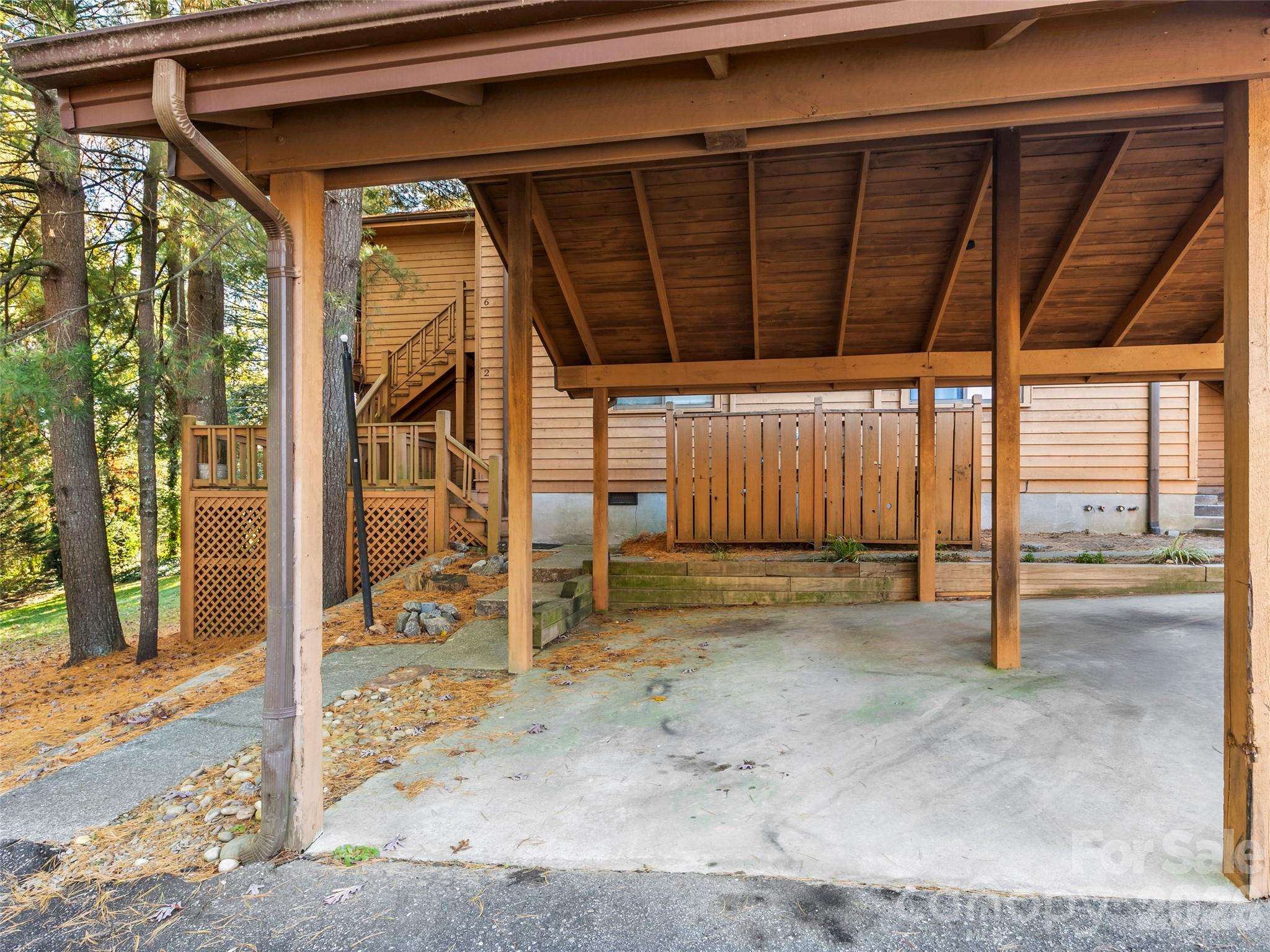 531 Courtwood Lane Unit: 2