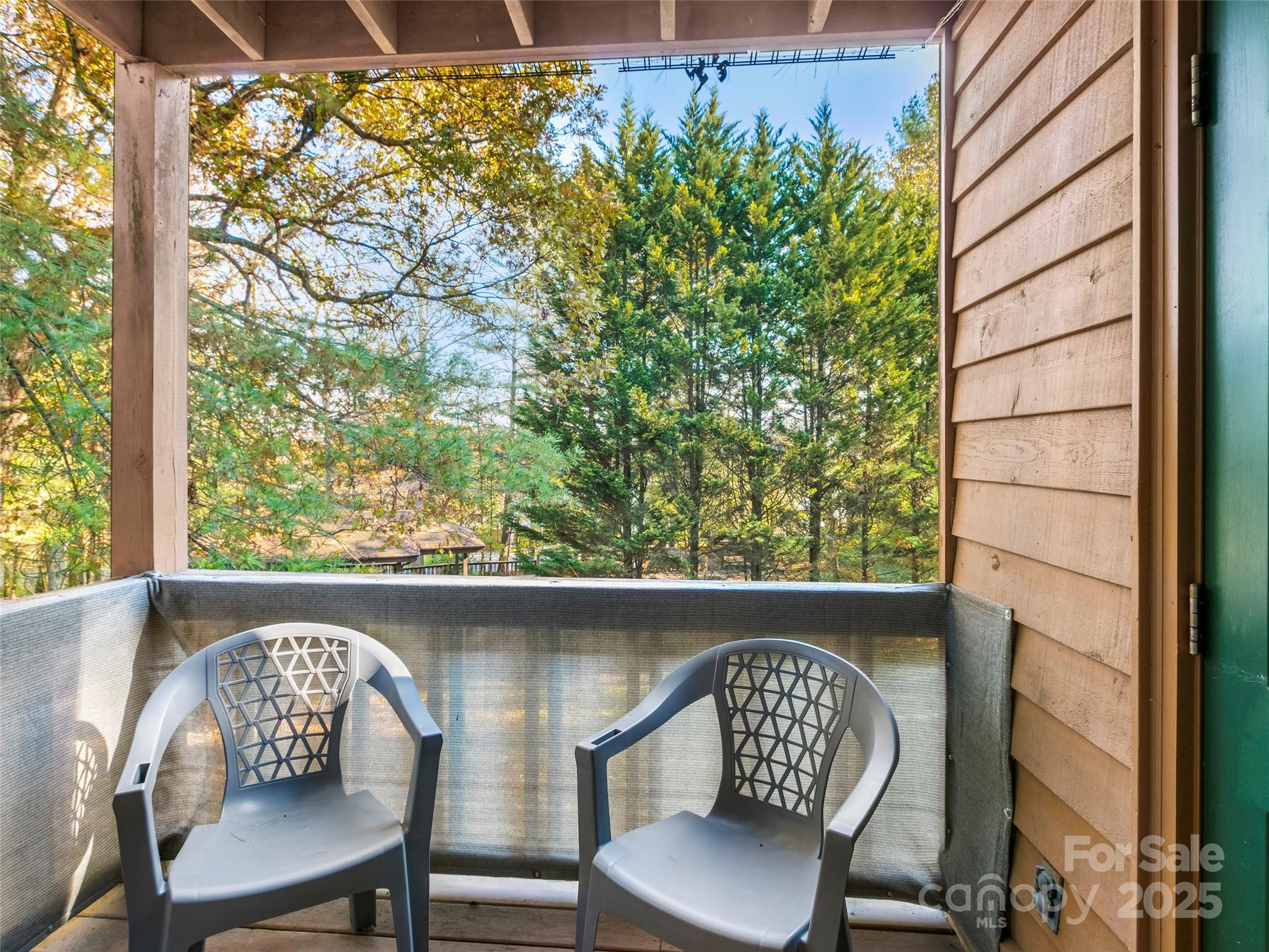 531 Courtwood Lane Unit: 2