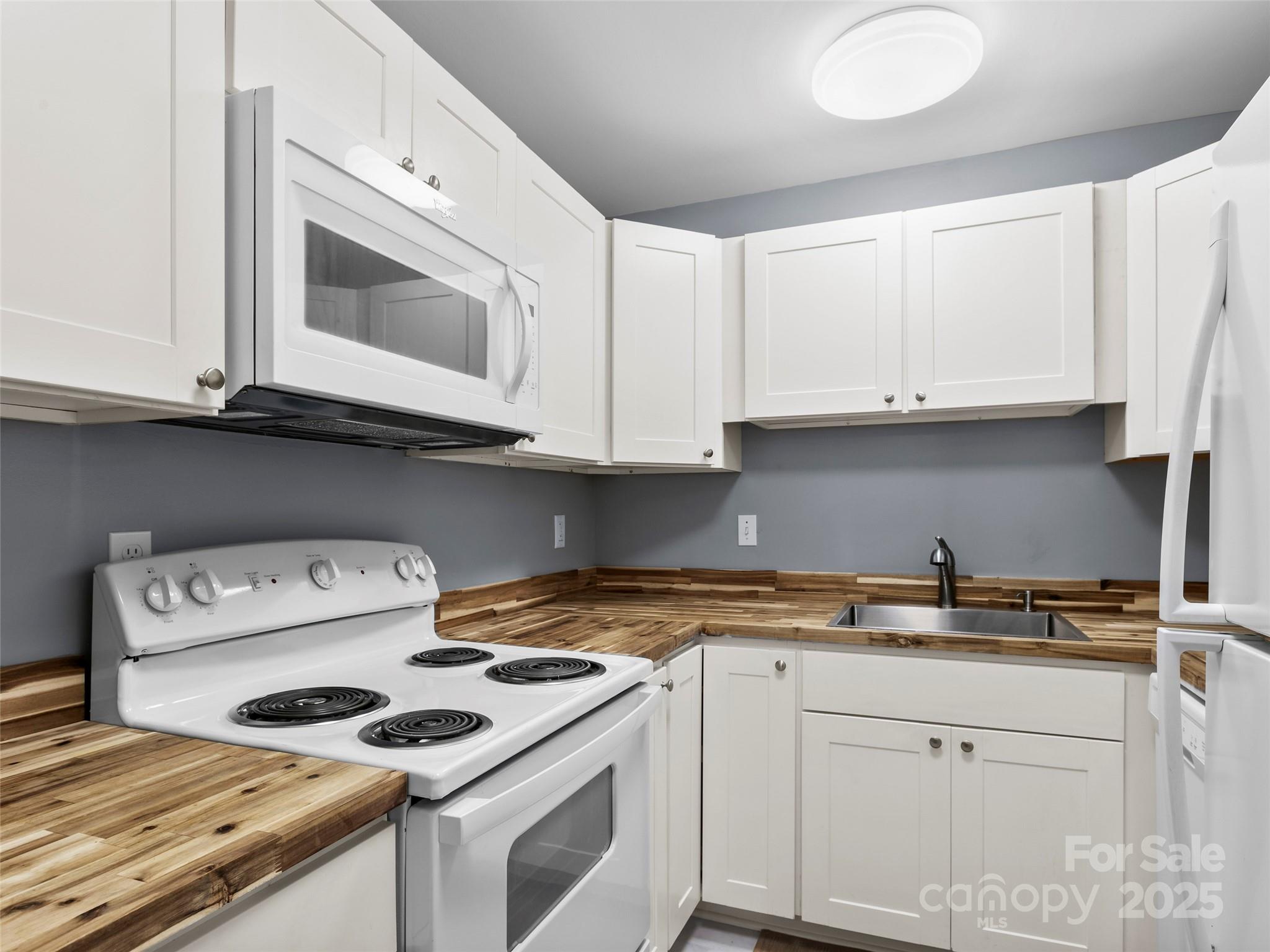 531 Courtwood Lane Unit: 2