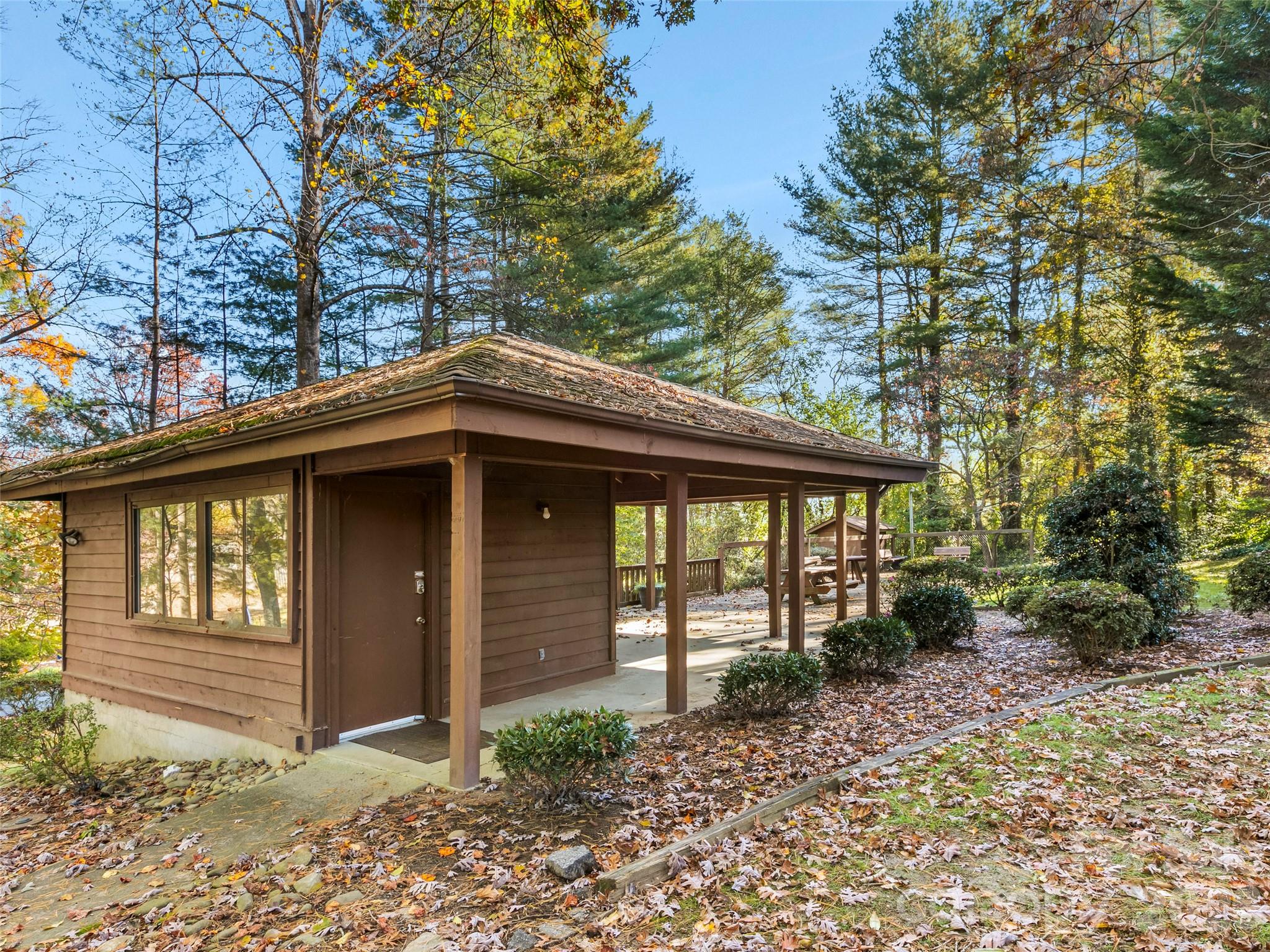 531 Courtwood Lane Unit: 2