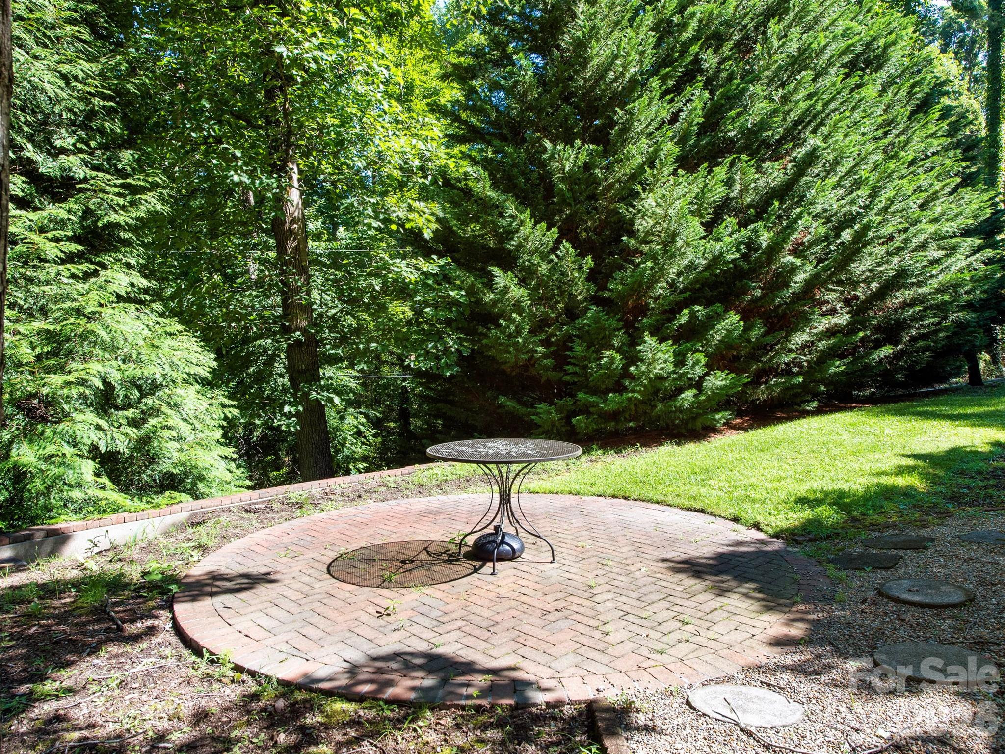 110 Glengary Drive