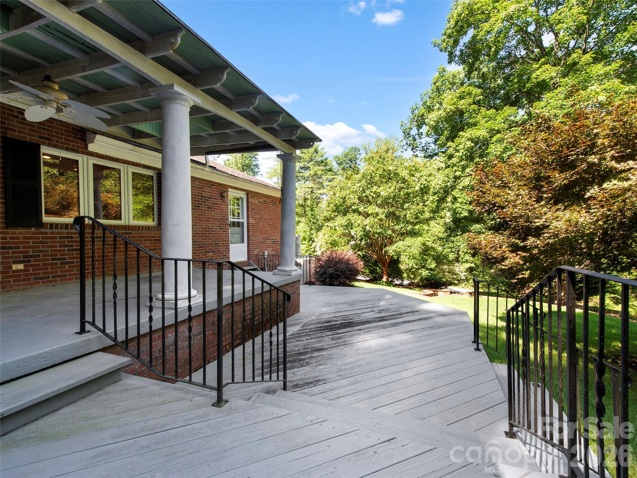 110 Glengary Drive