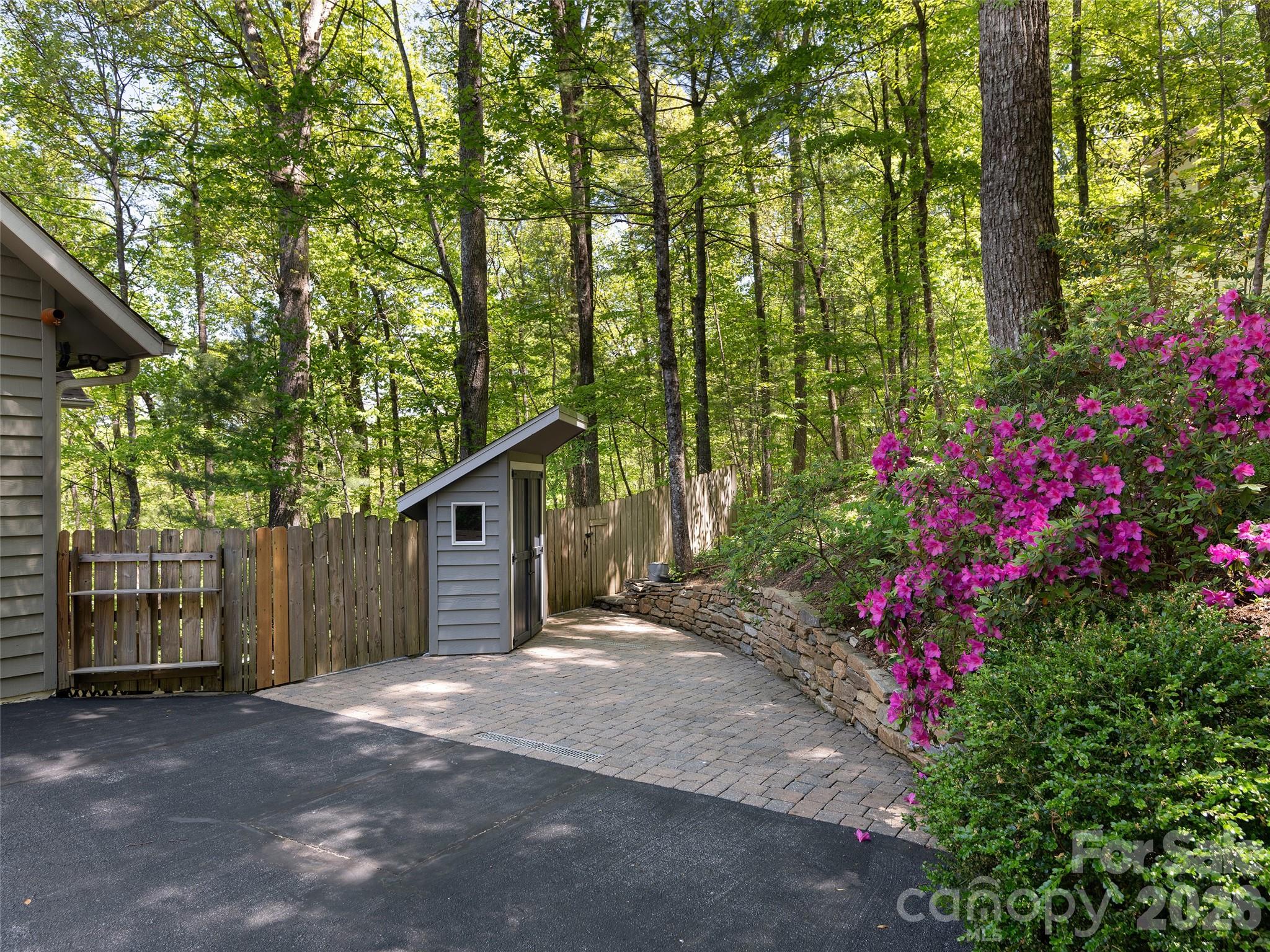 126 Stonebridge Drive