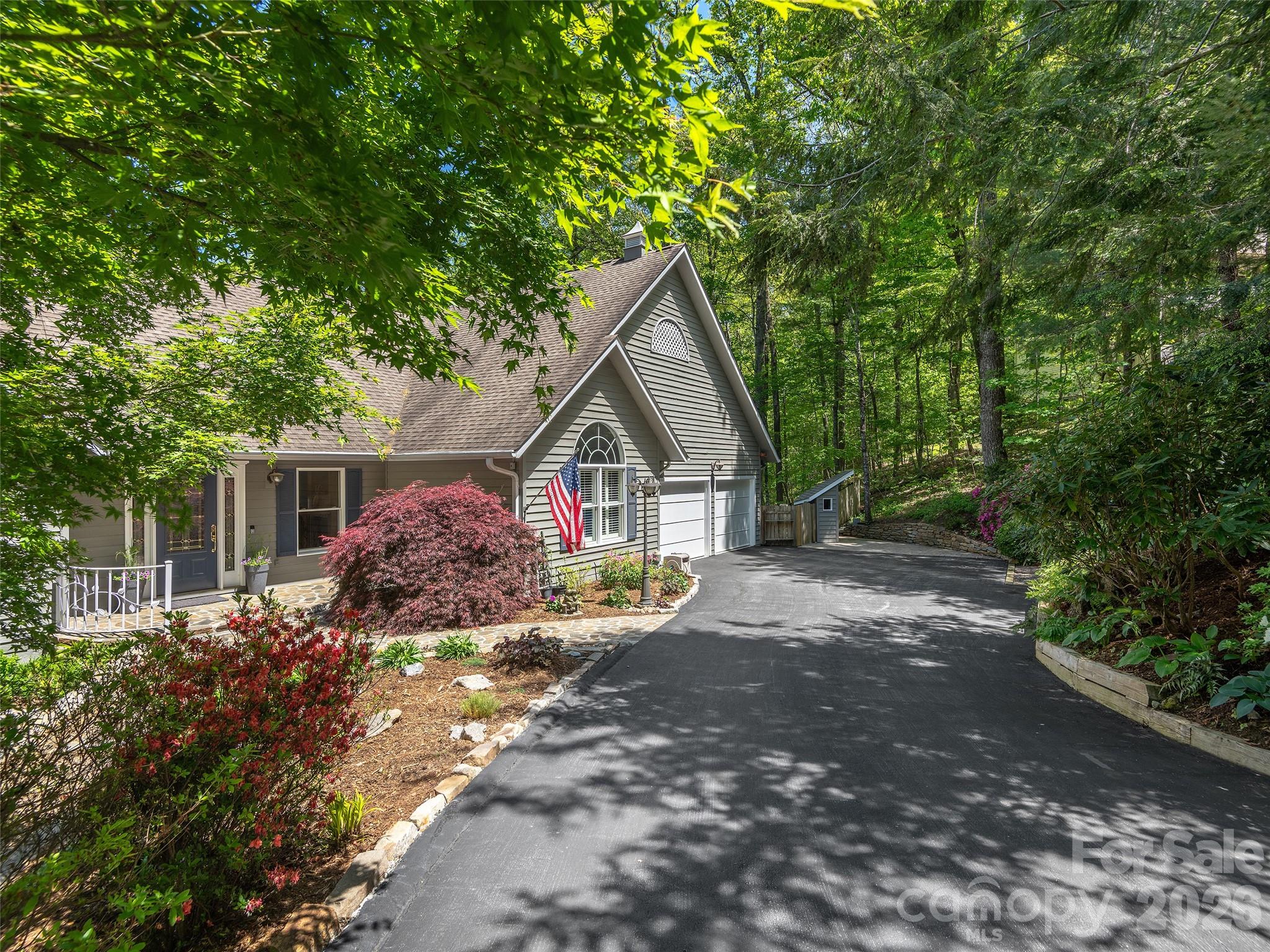 126 Stonebridge Drive